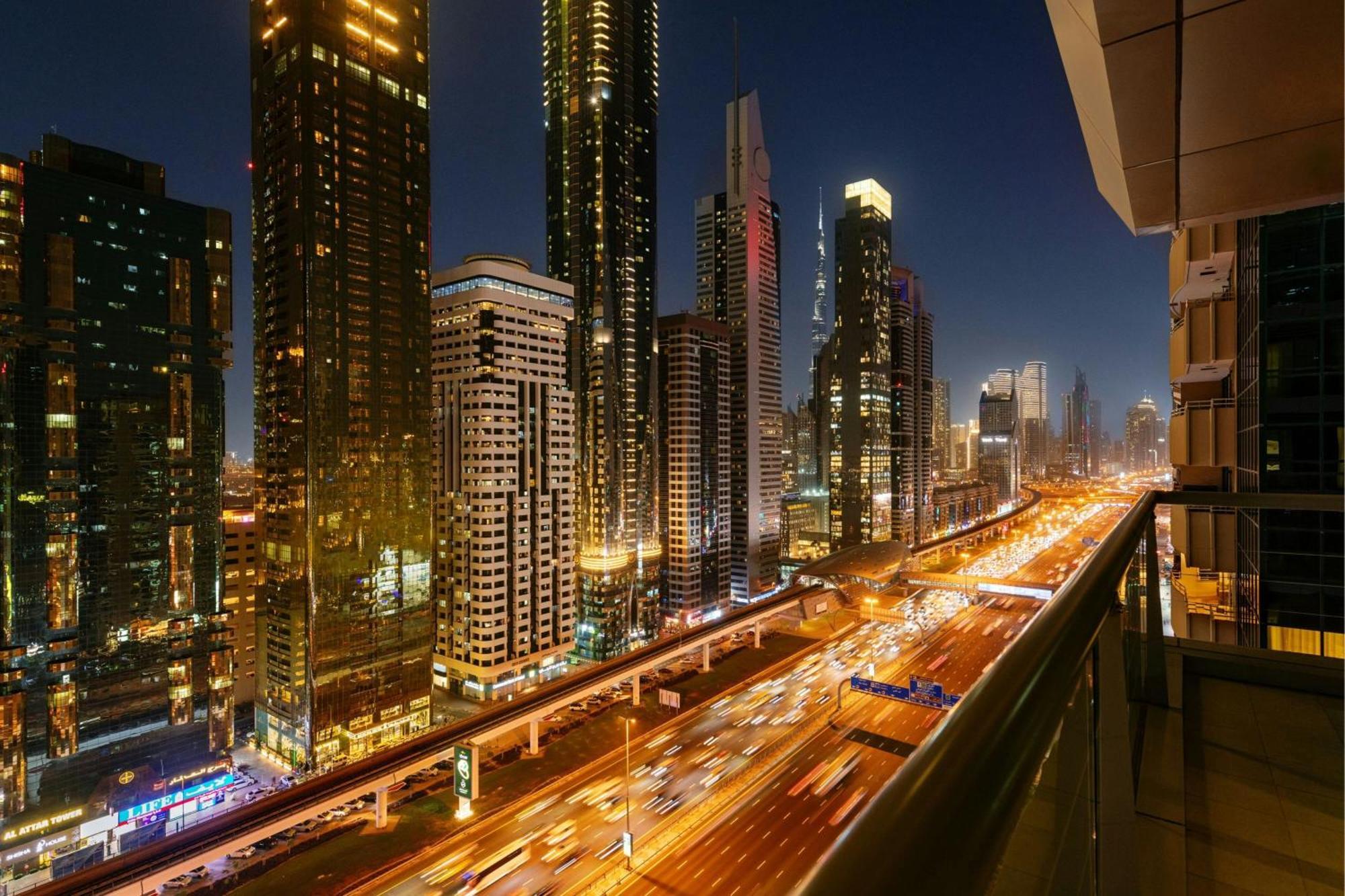 Deluxe room King Burj Khalifa View Balcony