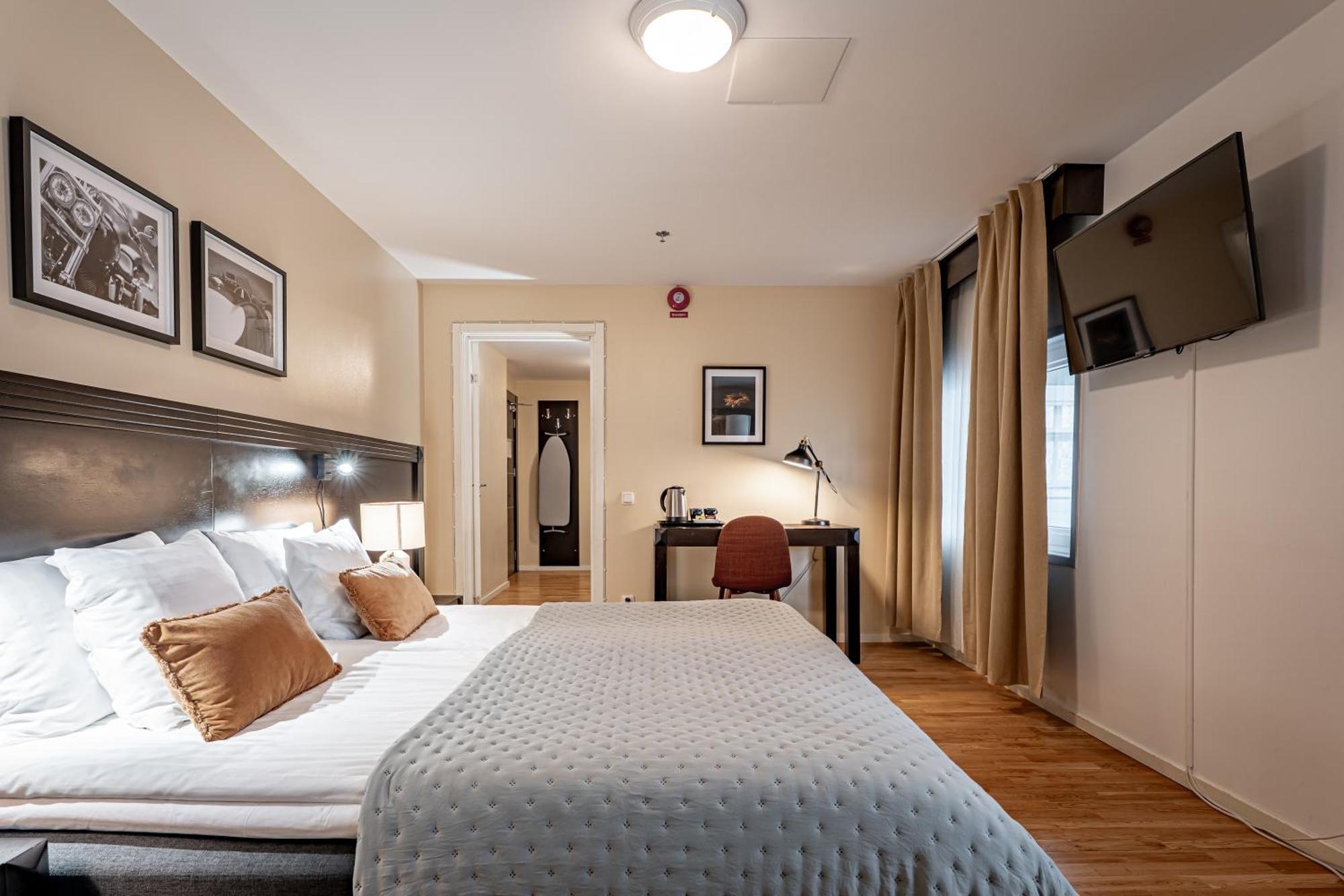 Classic 2-bedroom,1706811597:JPEG