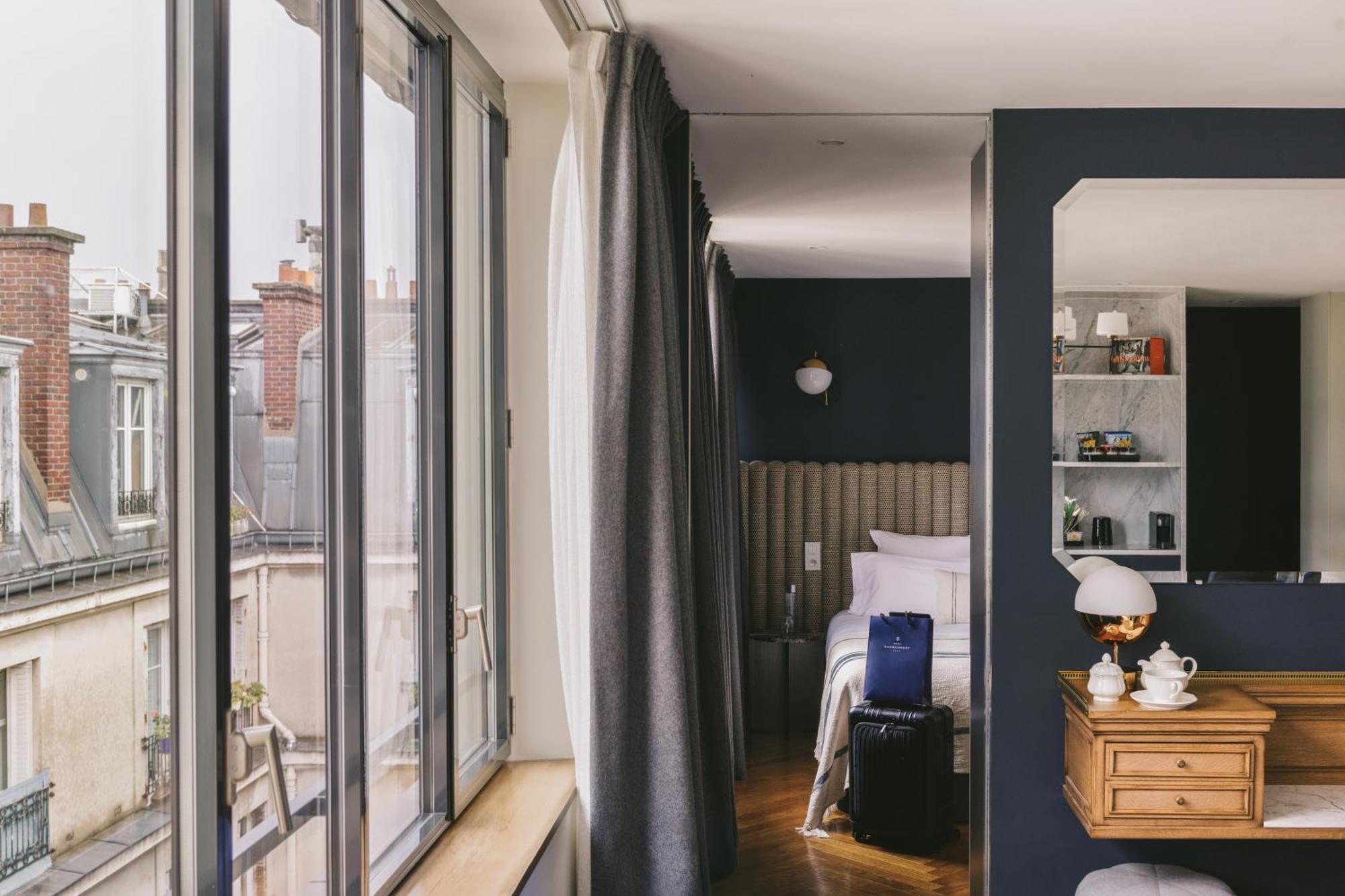 Signature Suite