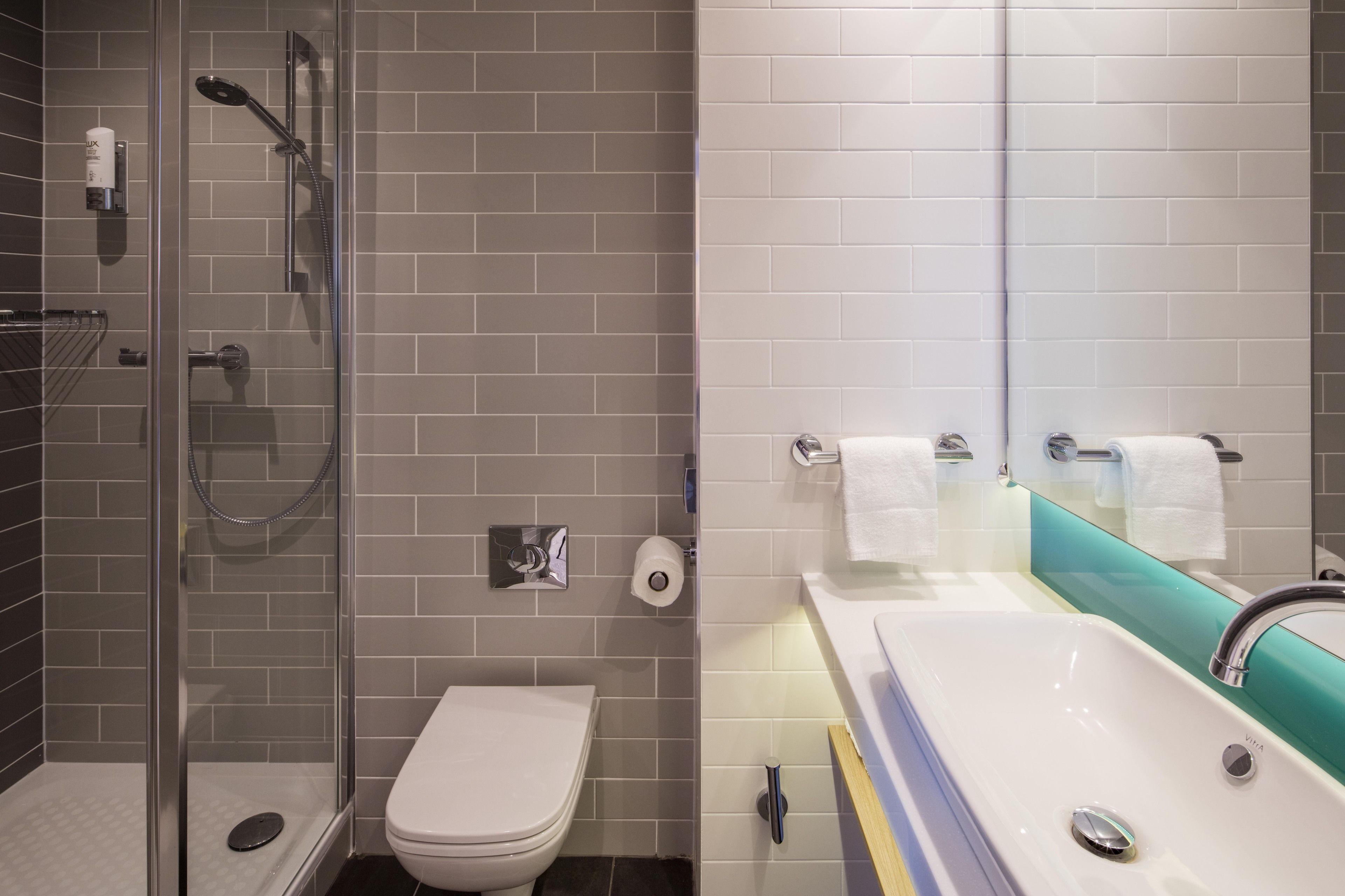 Standard Double Room with Free Hot Breakfast