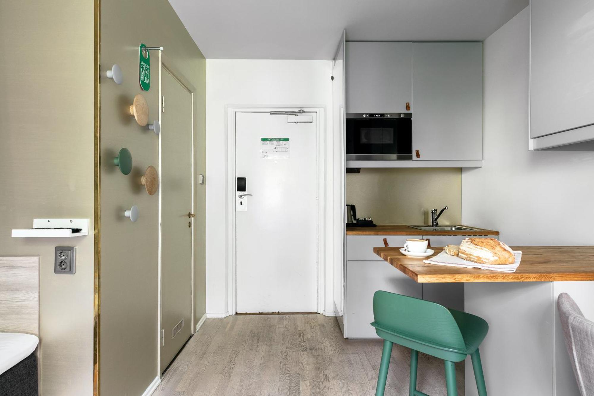 Single Room Private Bathroom