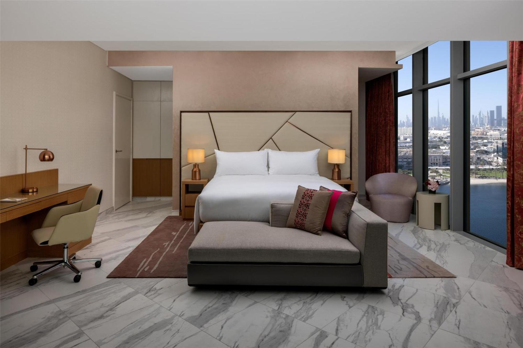Three-Bedroom Duplex Apartment Creek View