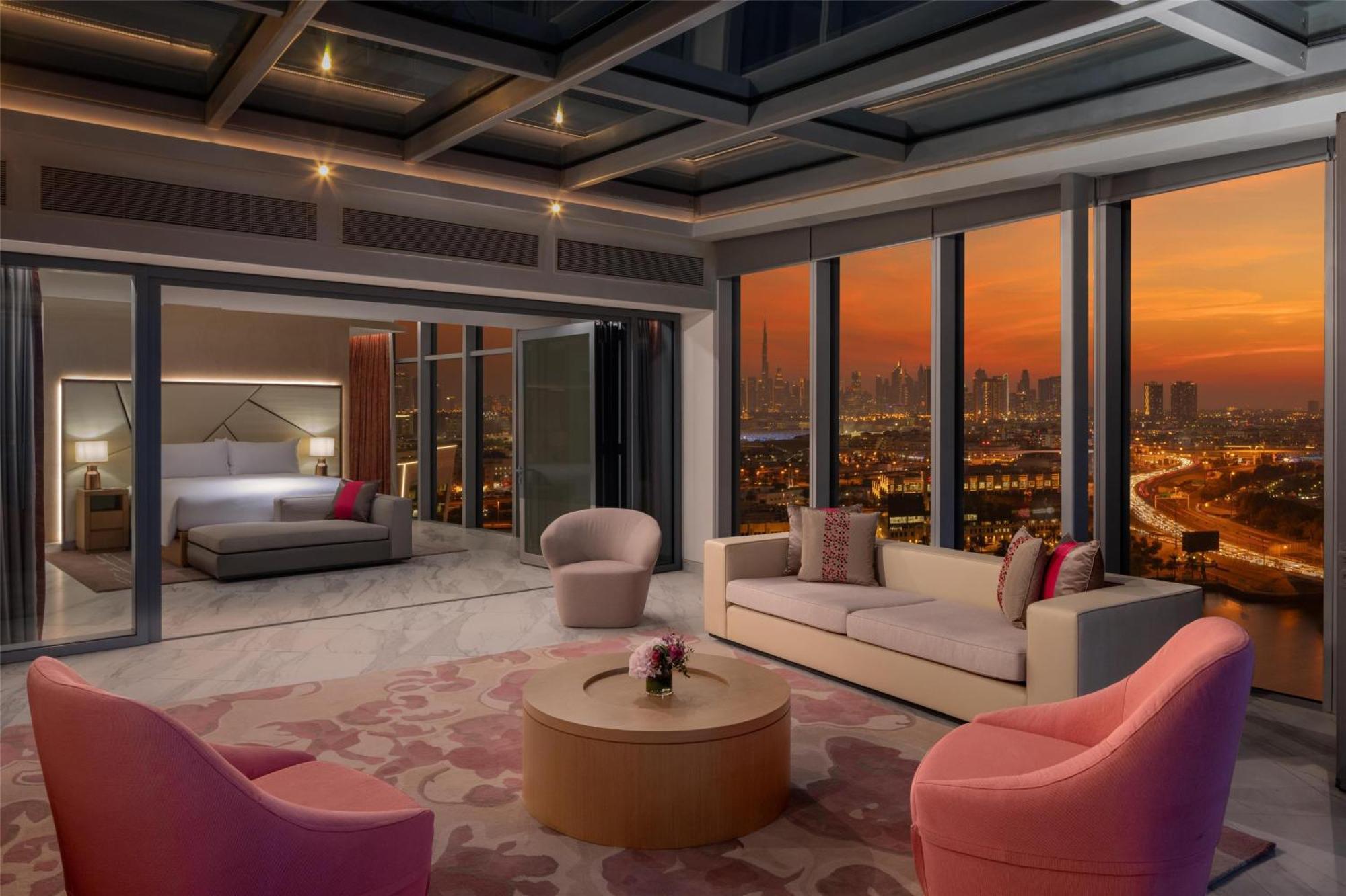 Three-Bedroom Duplex Apartment Creek View