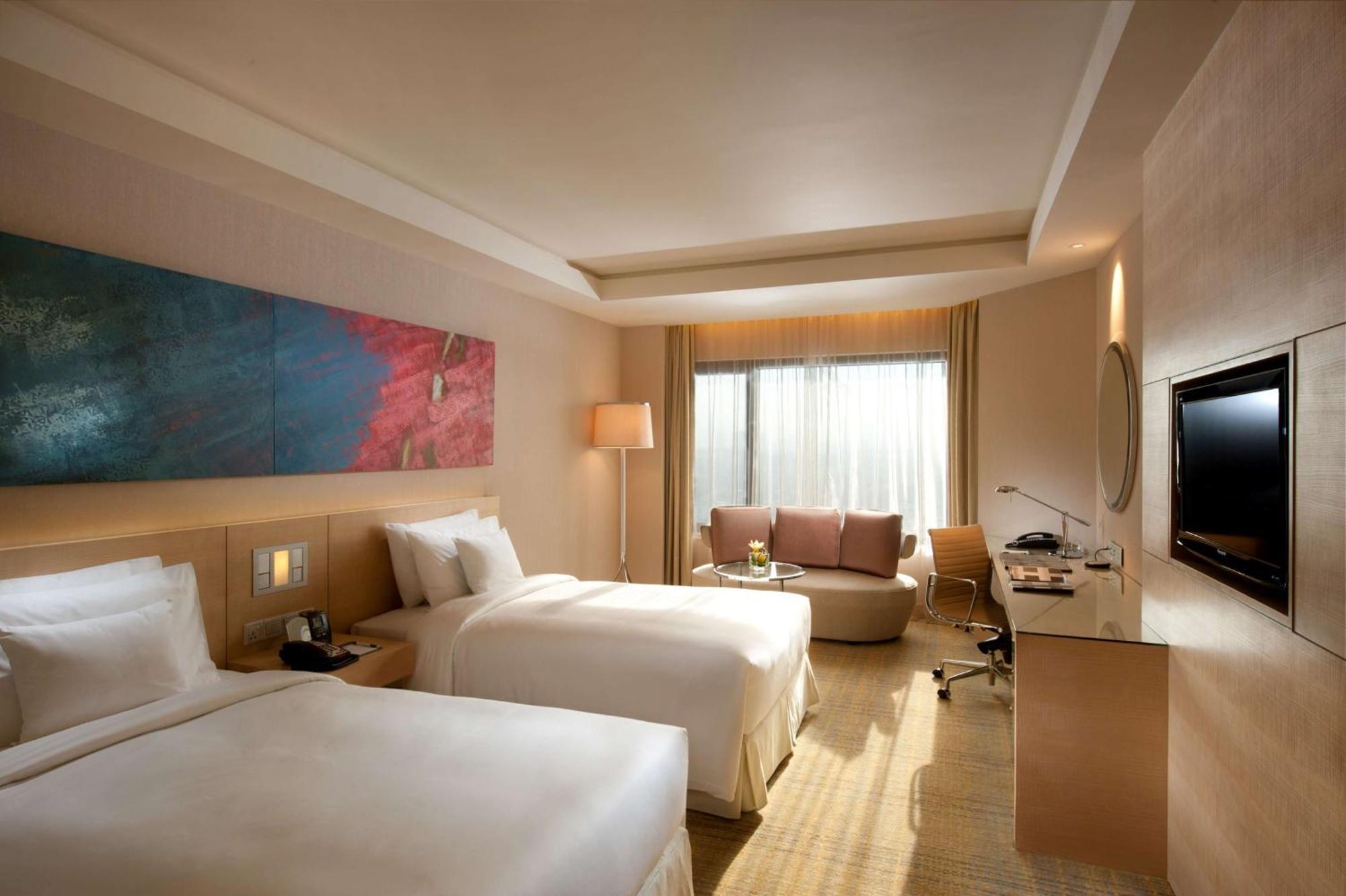Executive Twin Room Lounge Access
