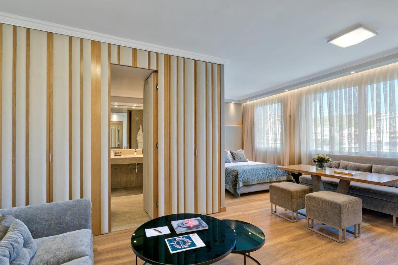 Divine Family Acropolis View Suite