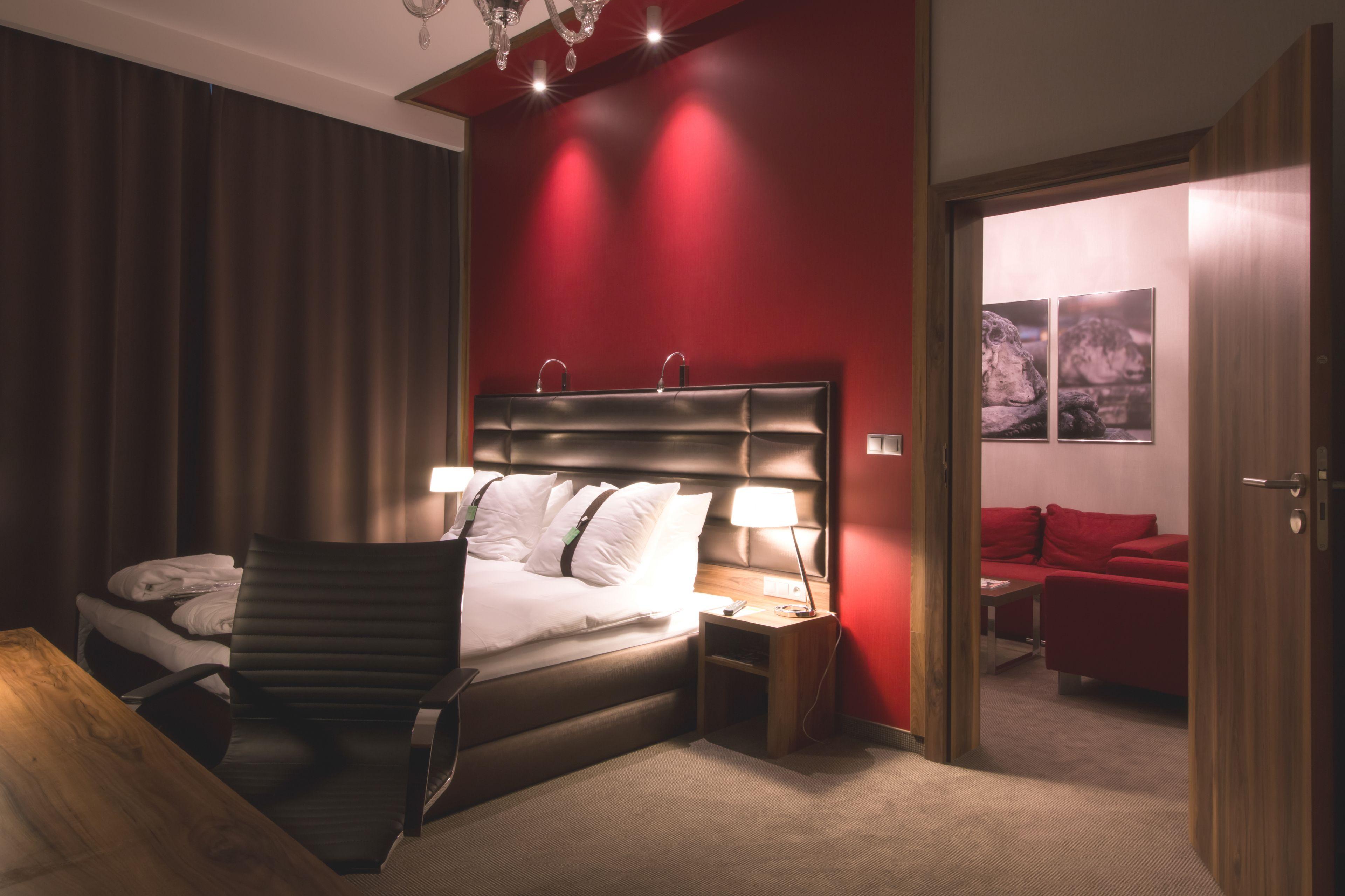 One-Bedroom Suite