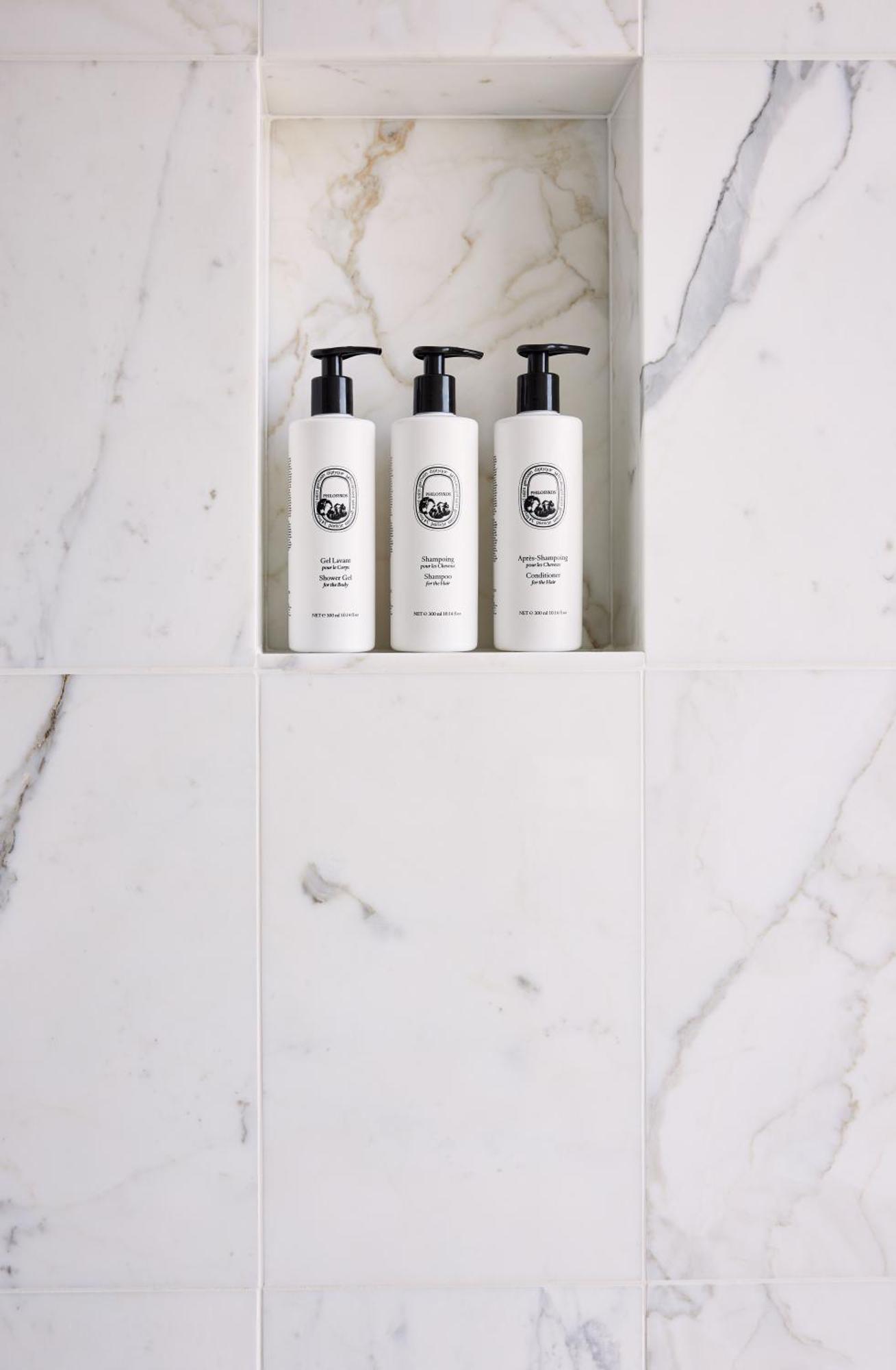 Hudson View Twin – Roll Shower
