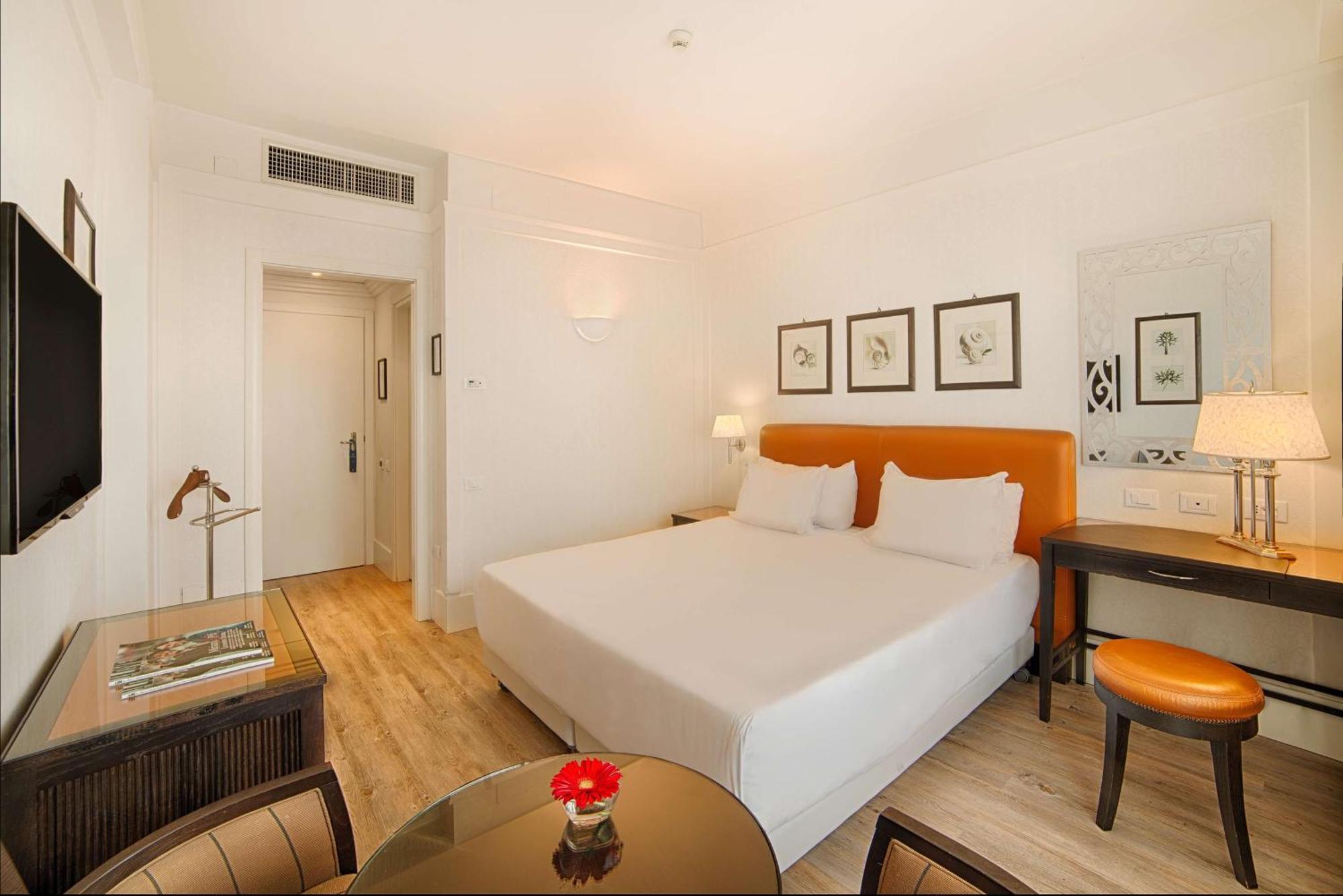 Standard Double Room with Balcony,1710586189:JPEG