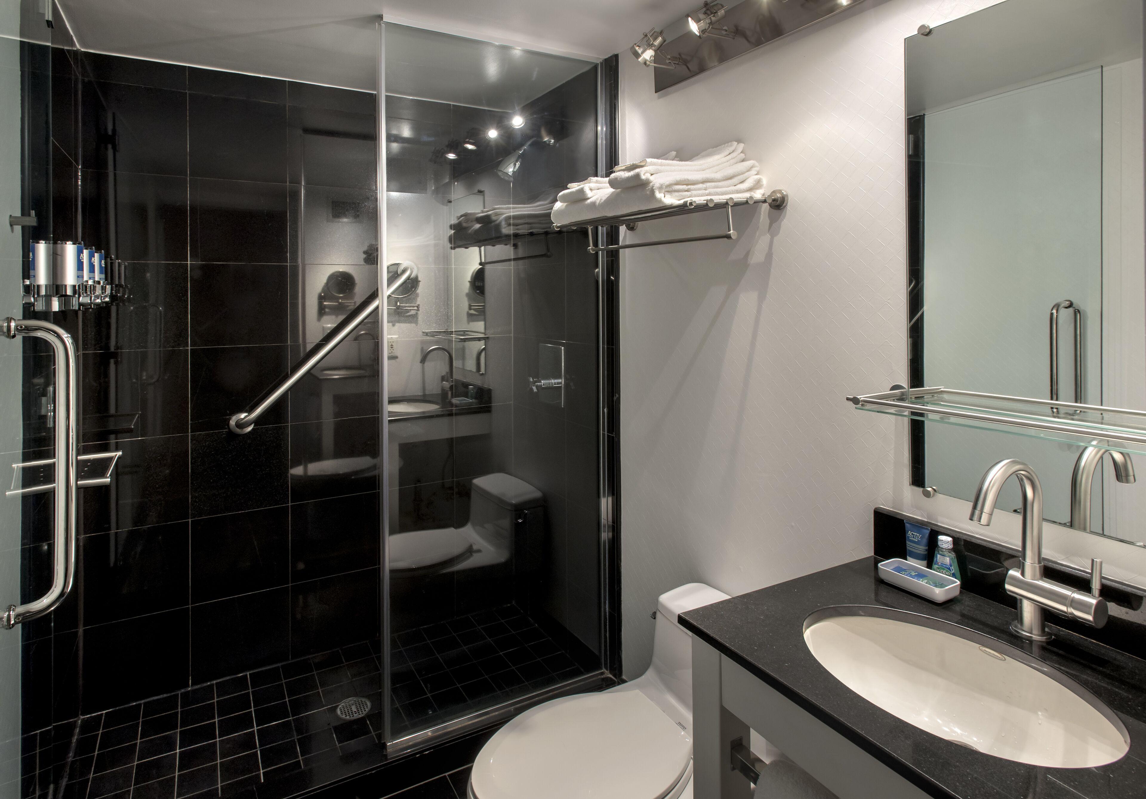 King Room - Hearing Accessible,1713958859:JPEG