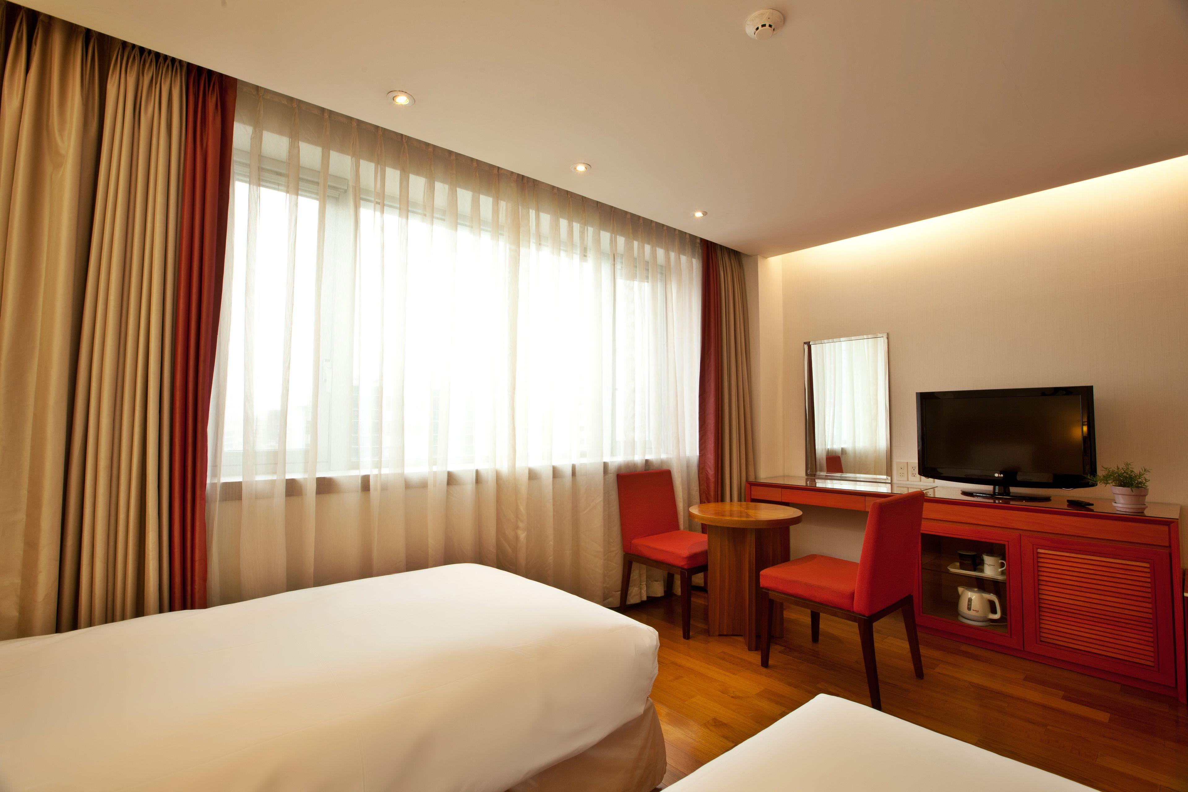 Twin Room C
