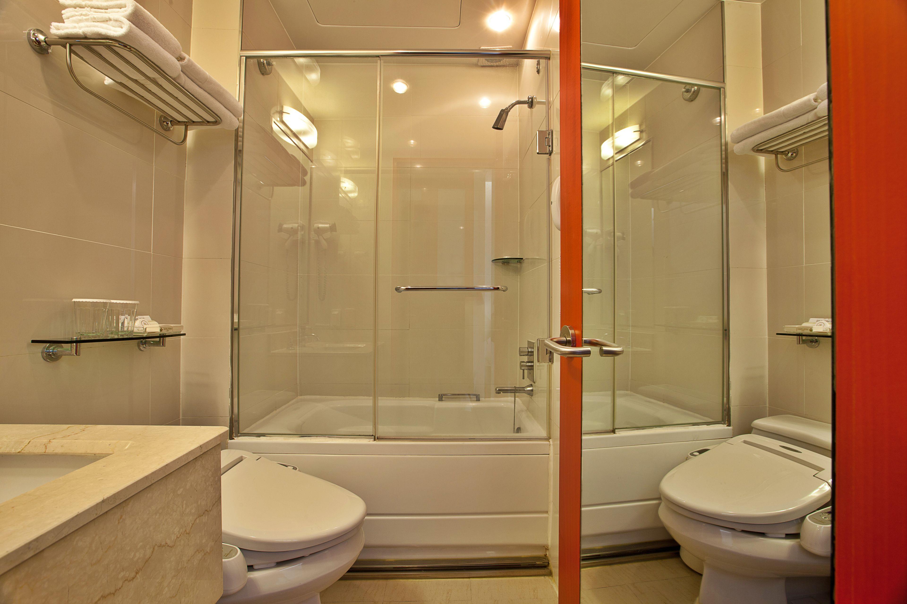 Twin Room C