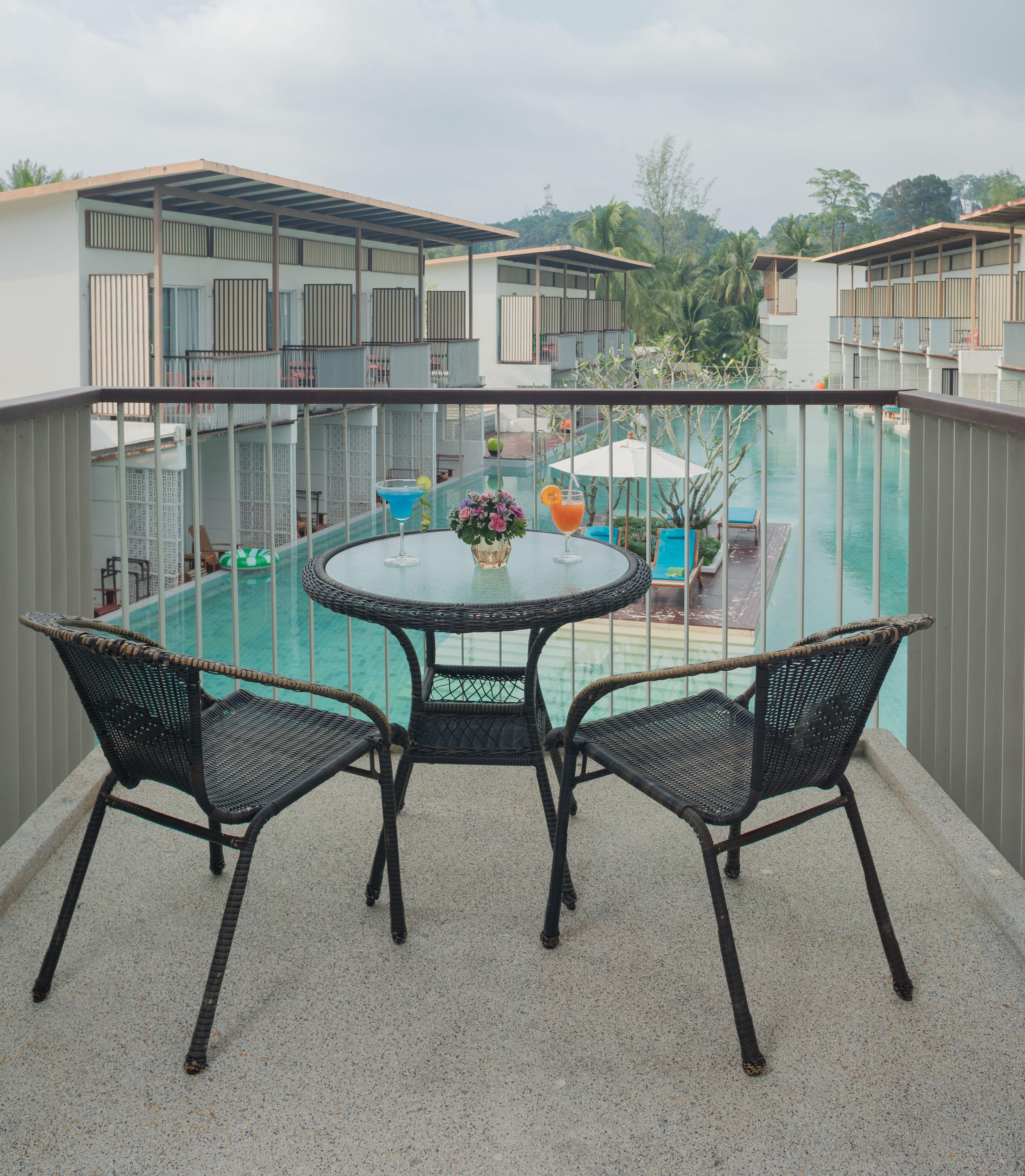 Deluxe Double or Twin Room Pool View,1432957702:JPEG