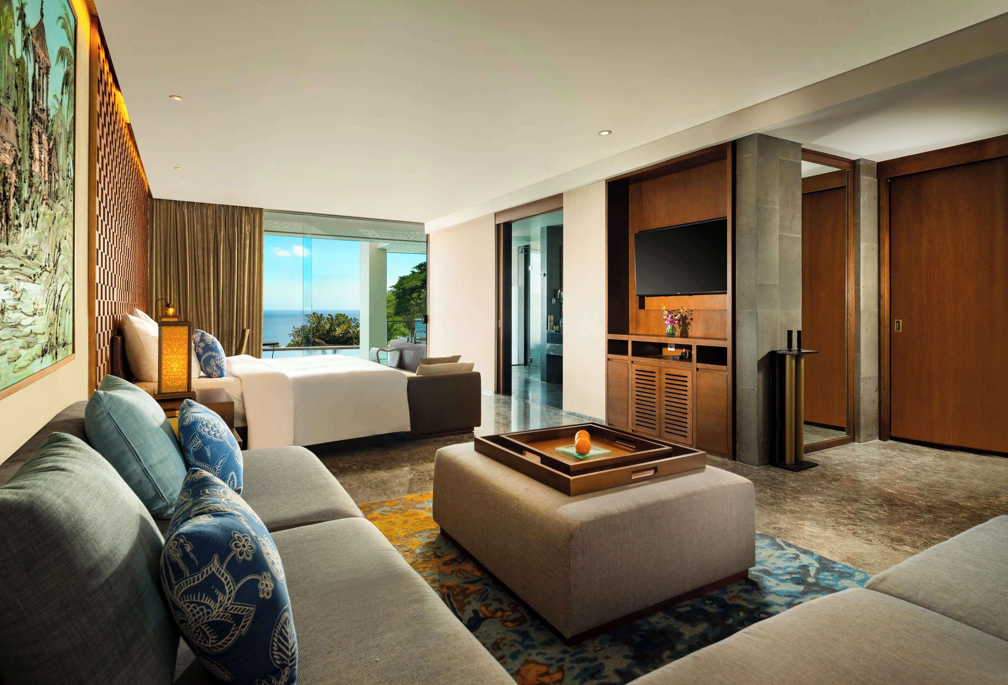 Ocean View Pool Suite with Free Benefits,1551933955:JPEG