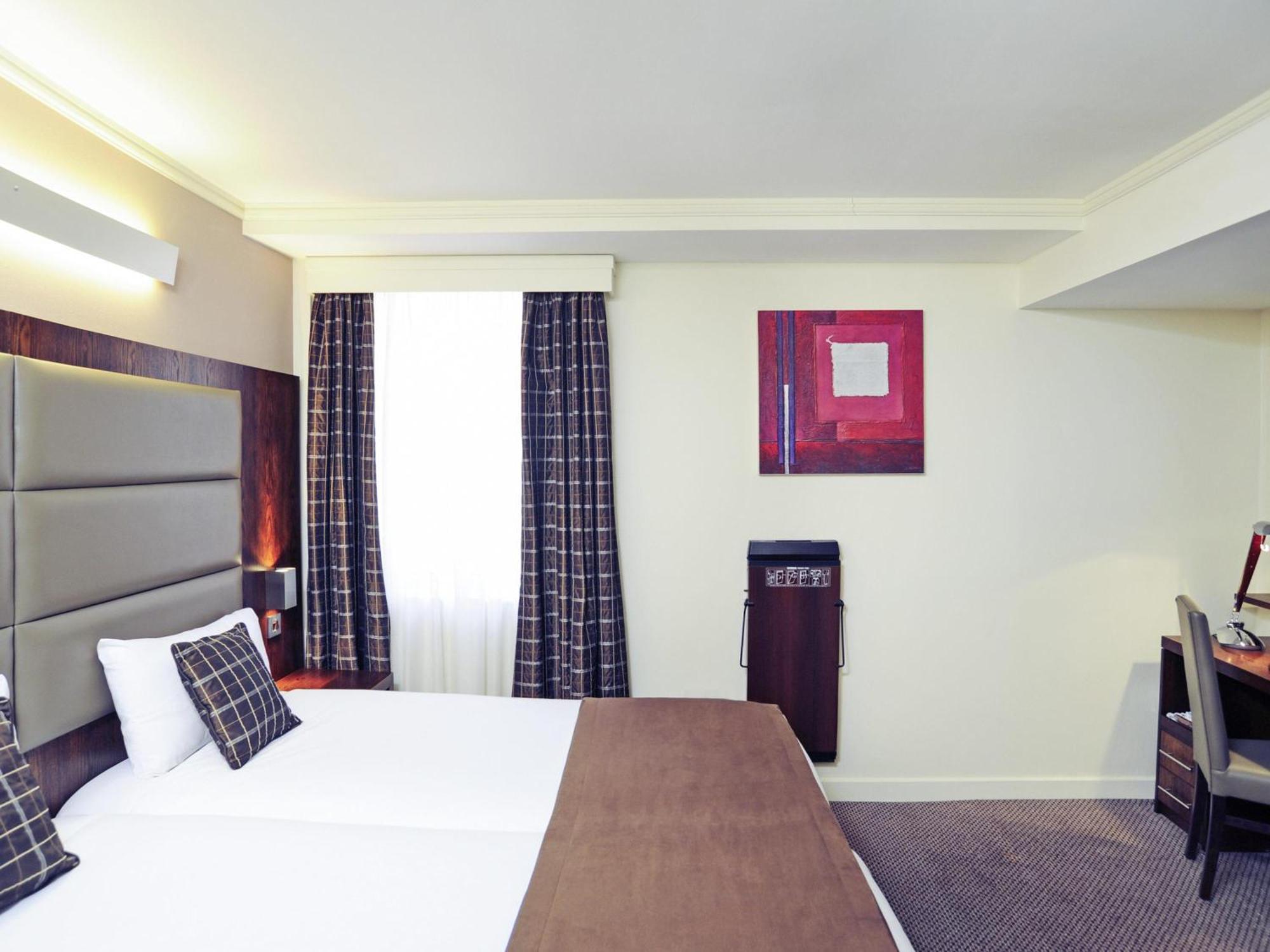 Standard Twin Room,206604688:JPEG