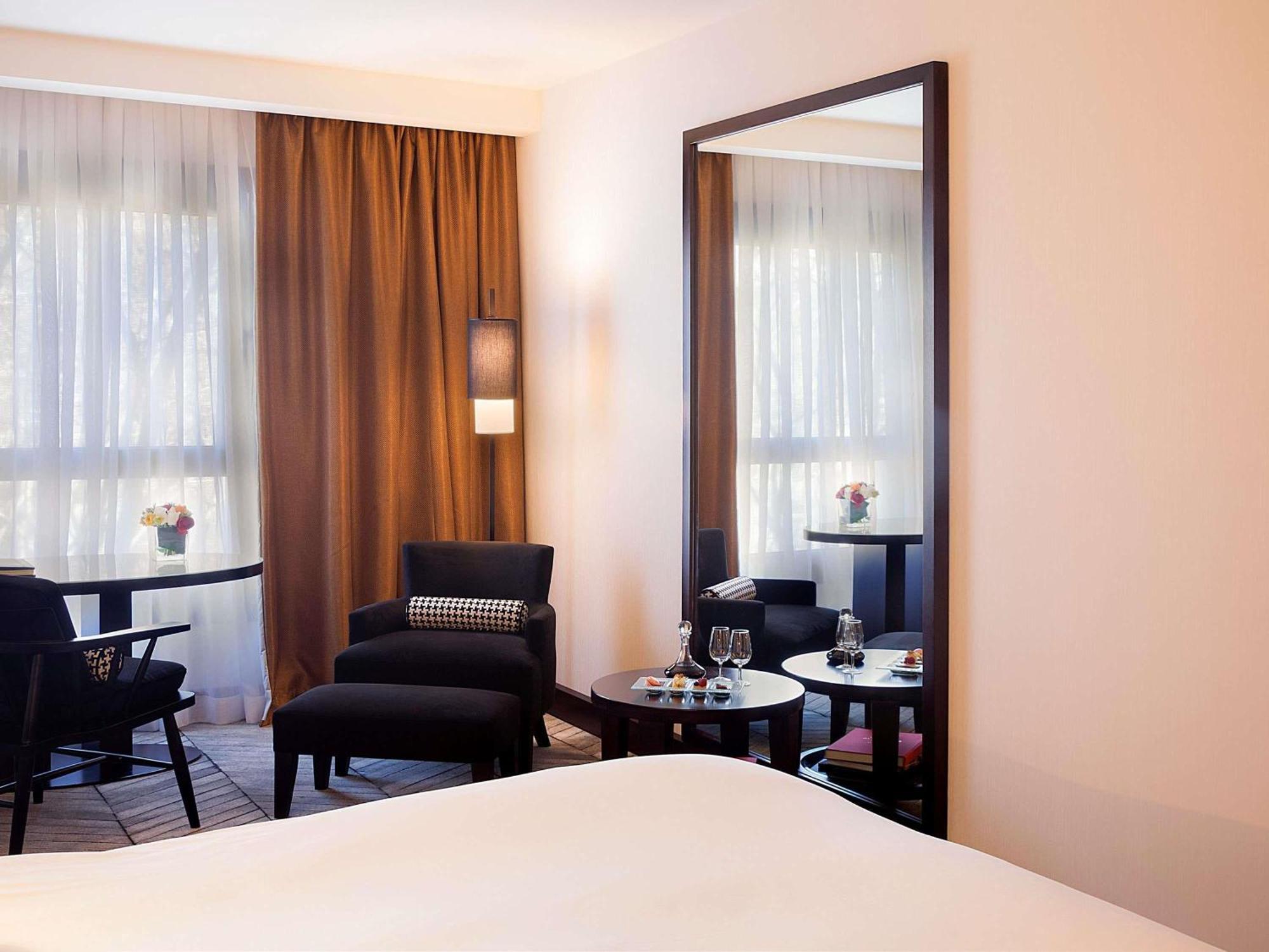 Luxury King Room