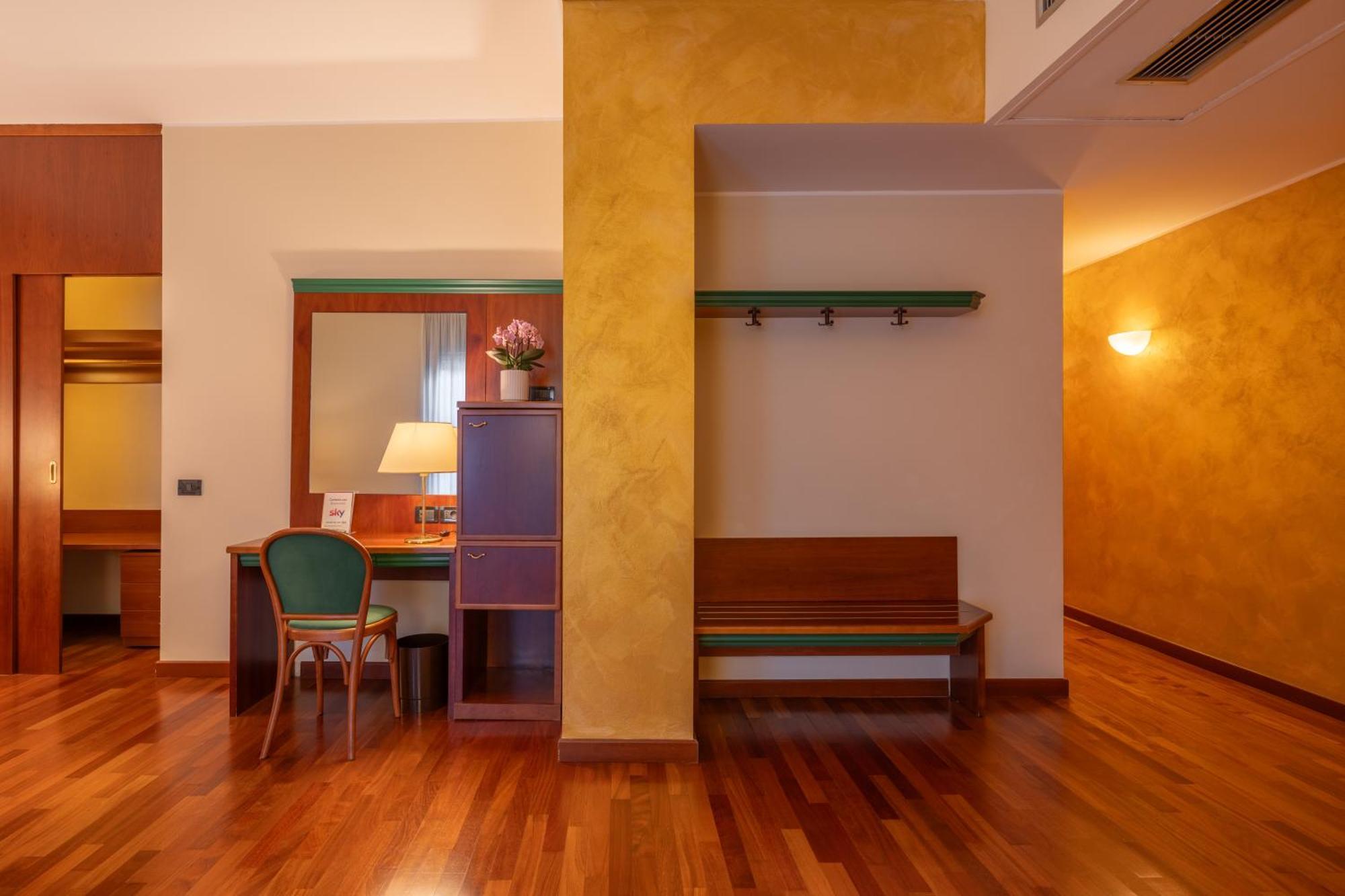 Triple Room,1716987390:JPEG
