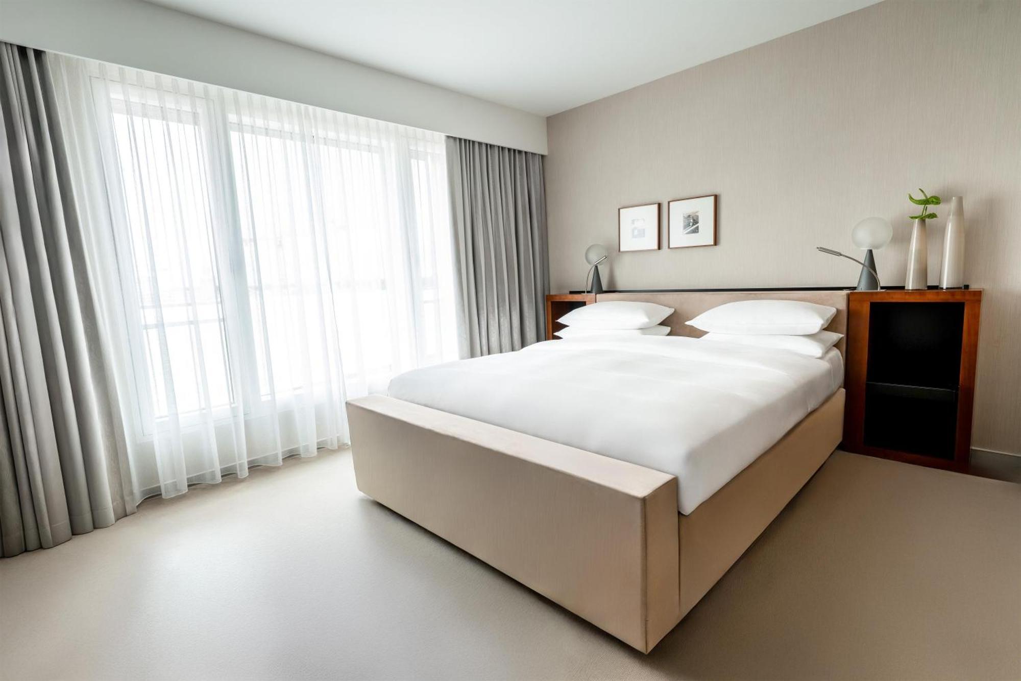 Grand Executive Suite