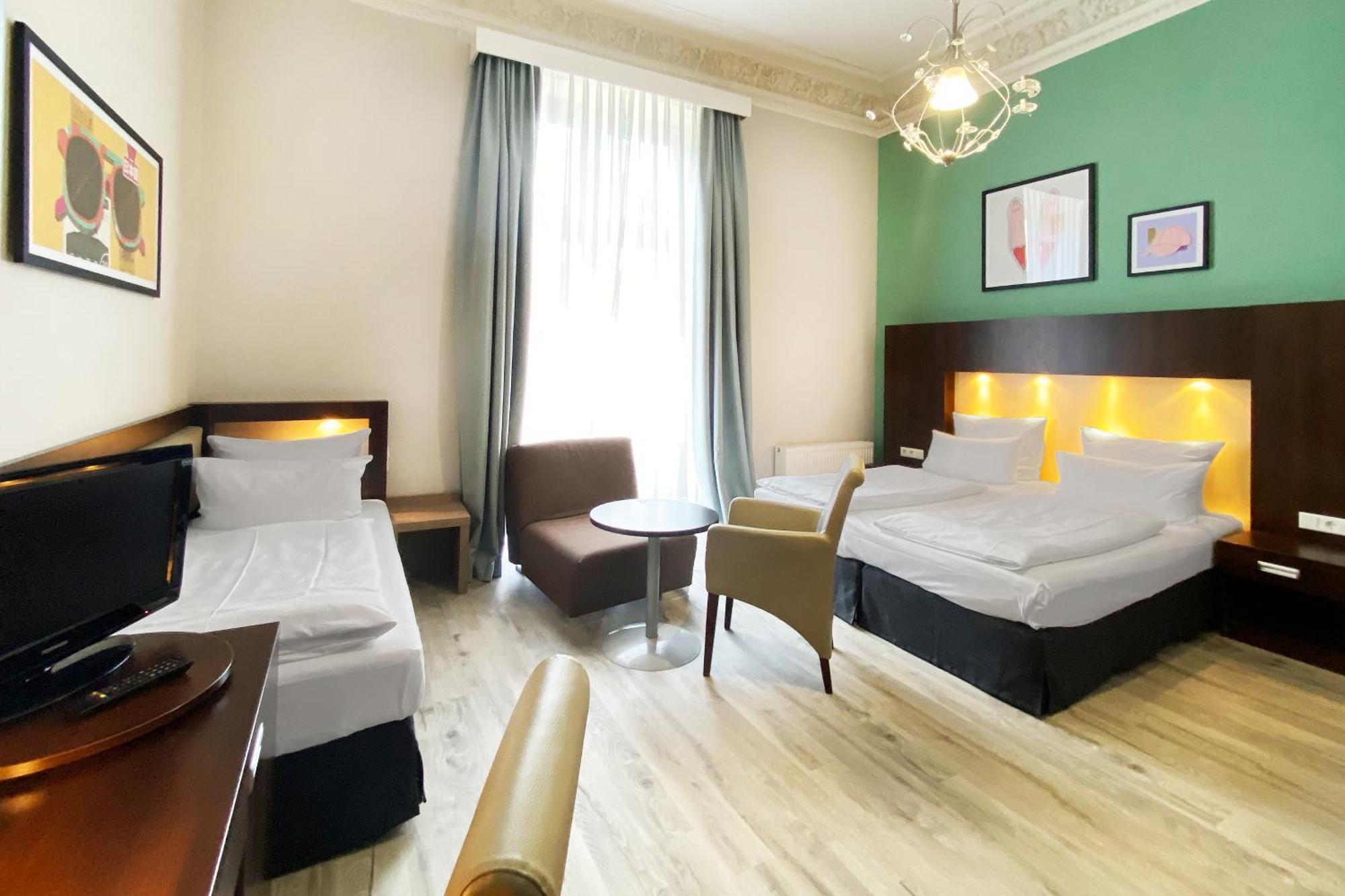 Premium King Room One Single Bed
