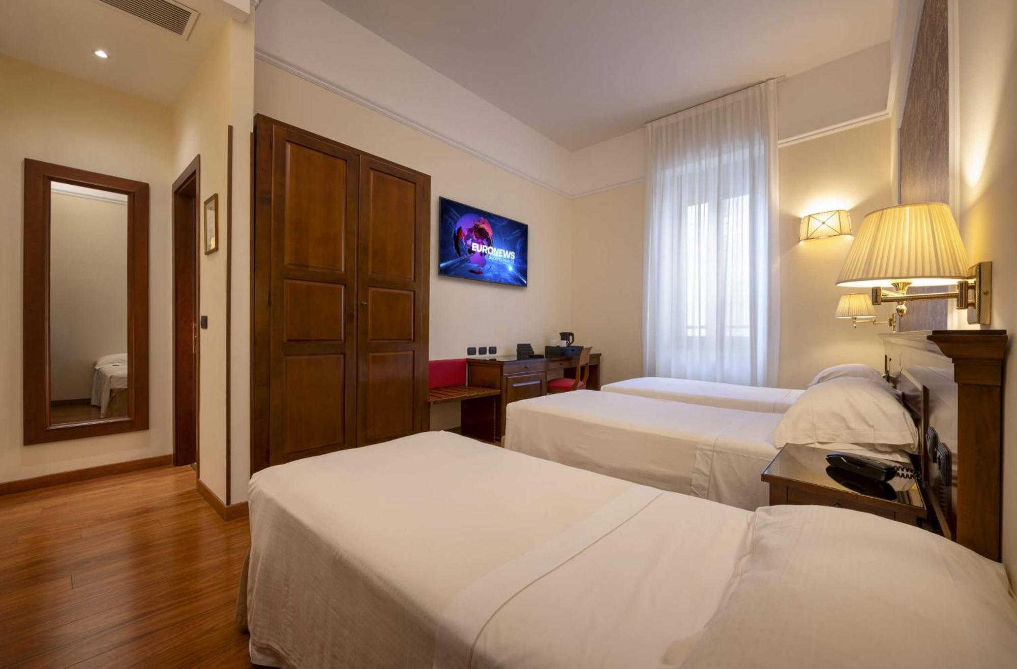 Triple Room