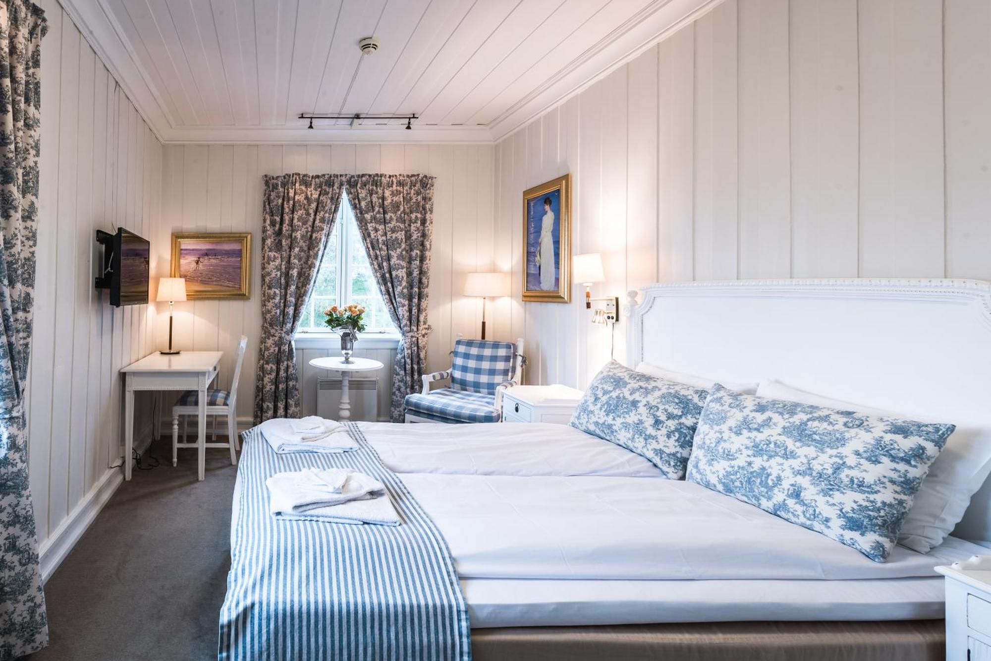 Double Room,1722935416:JPEG