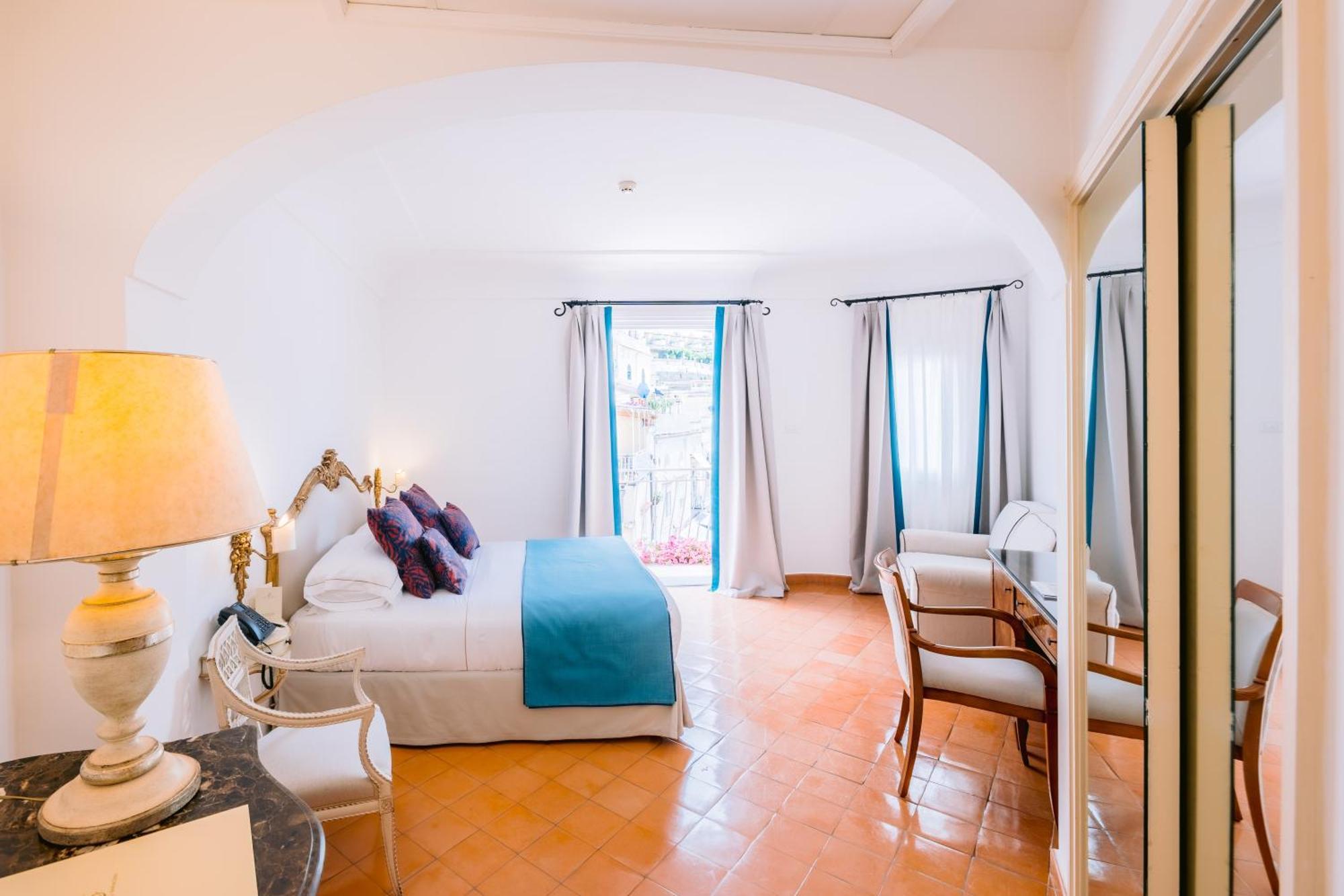 Classic Double Room Balcony,1722950175:JPEG