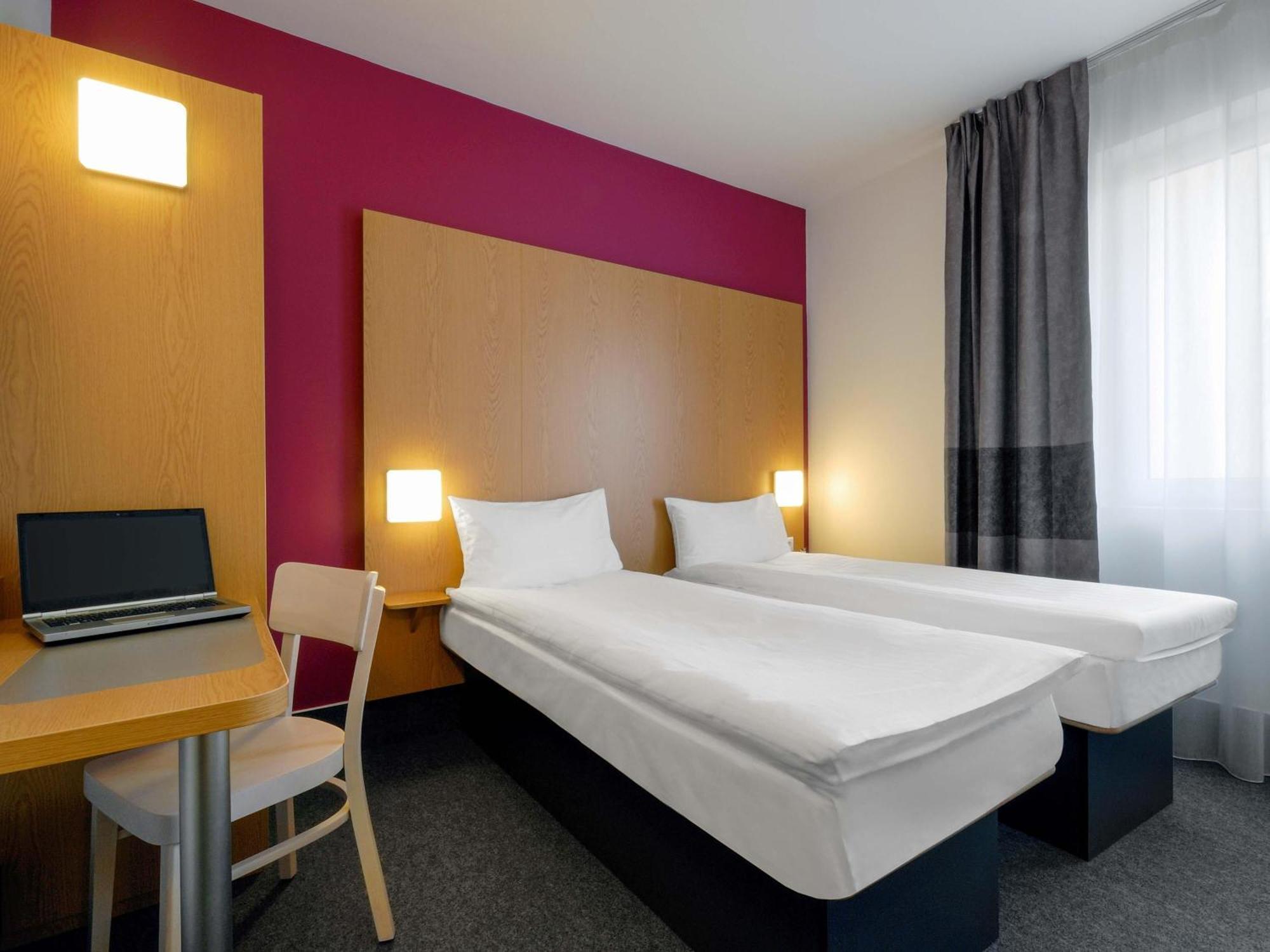 Twin Room - Non-Smoking,1722951089:JPEG