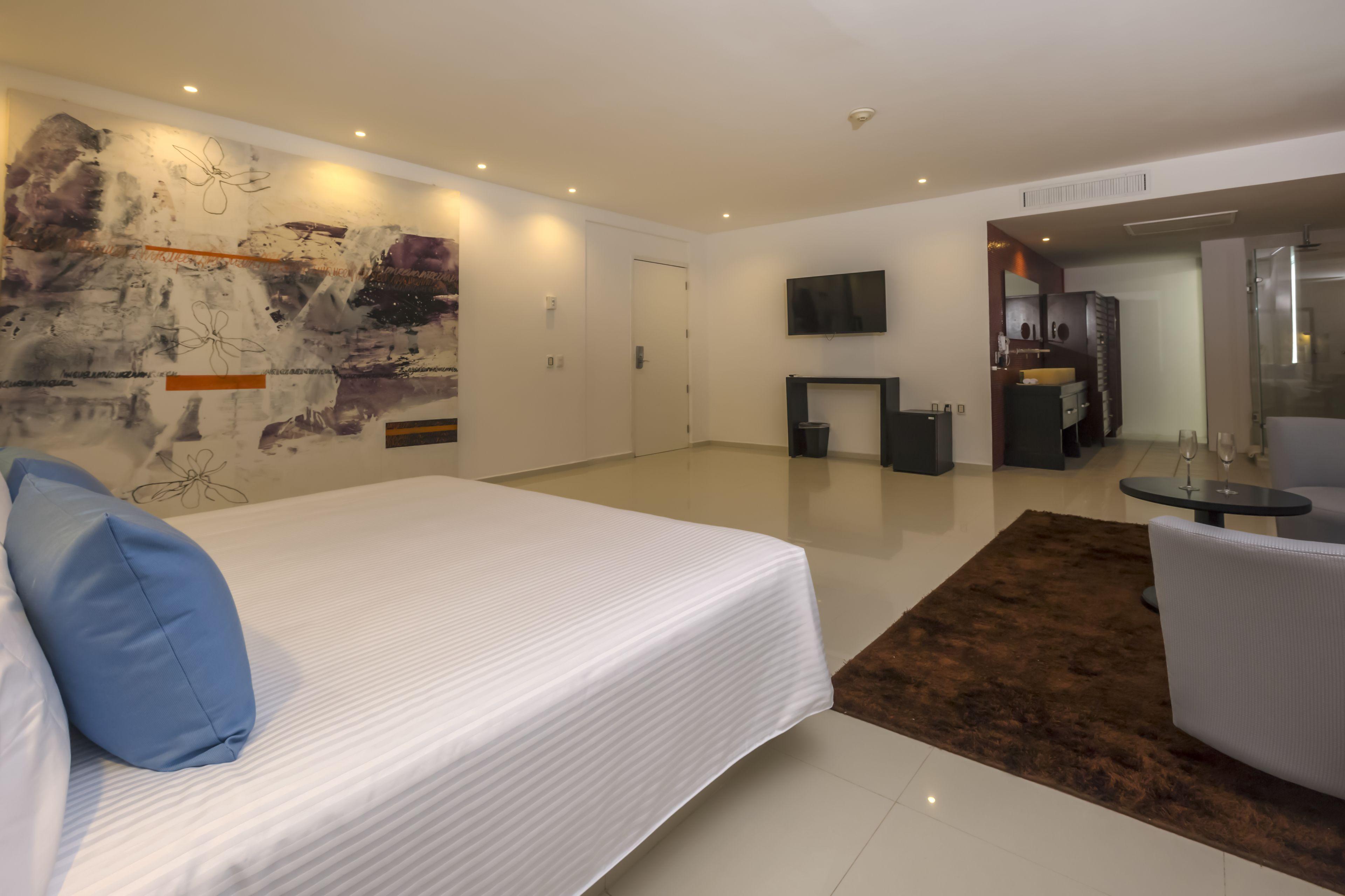 – Suite over 2 plan