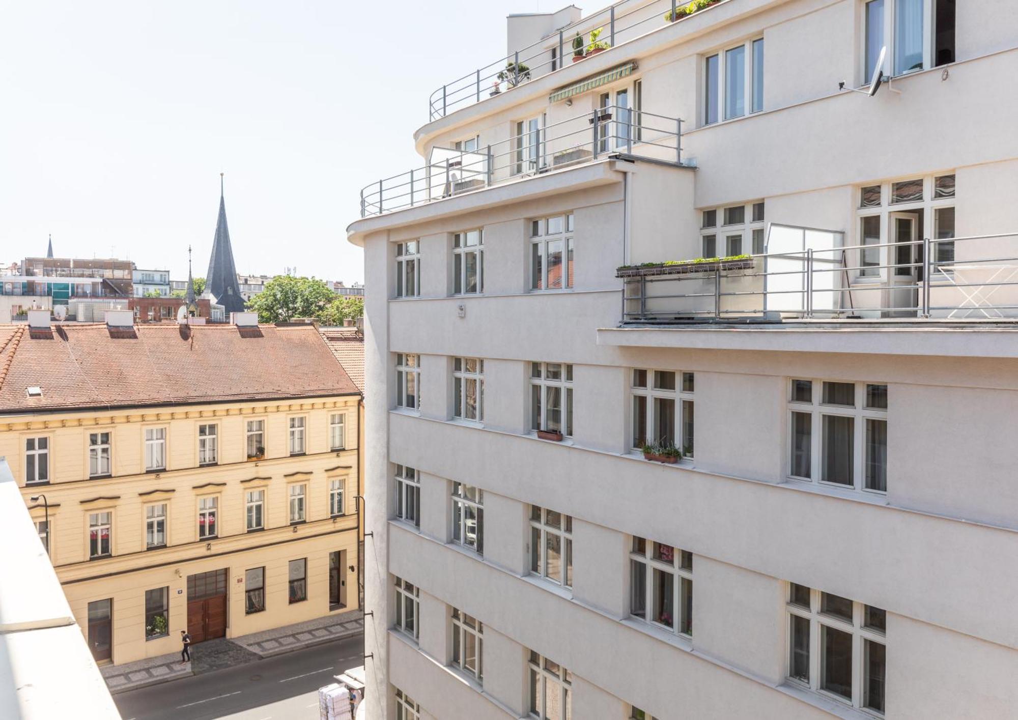 Dobbeltrom med balkong eller terrasse