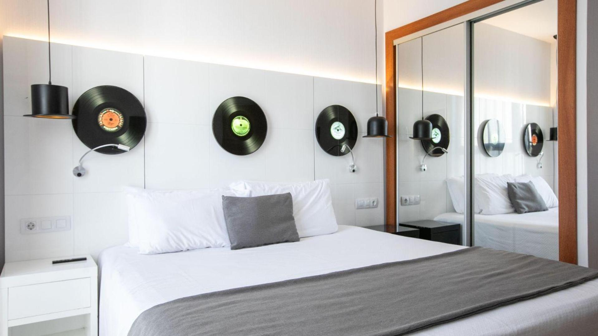Double or Twin Room,1729991475:JPEG