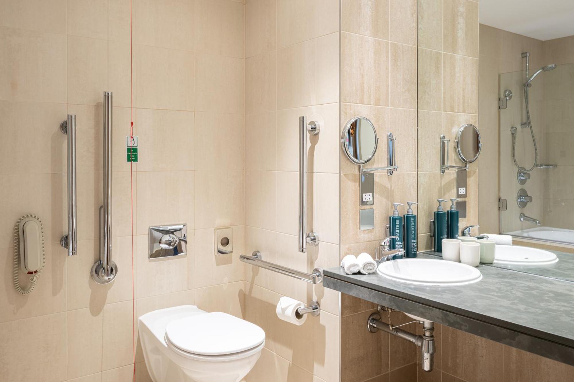 Classic Queen Room City View Accessible Bath or Shower