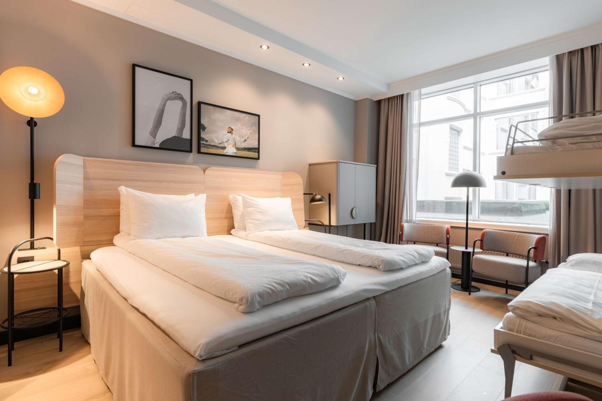 Standard Family Room,1730000846:JPEG