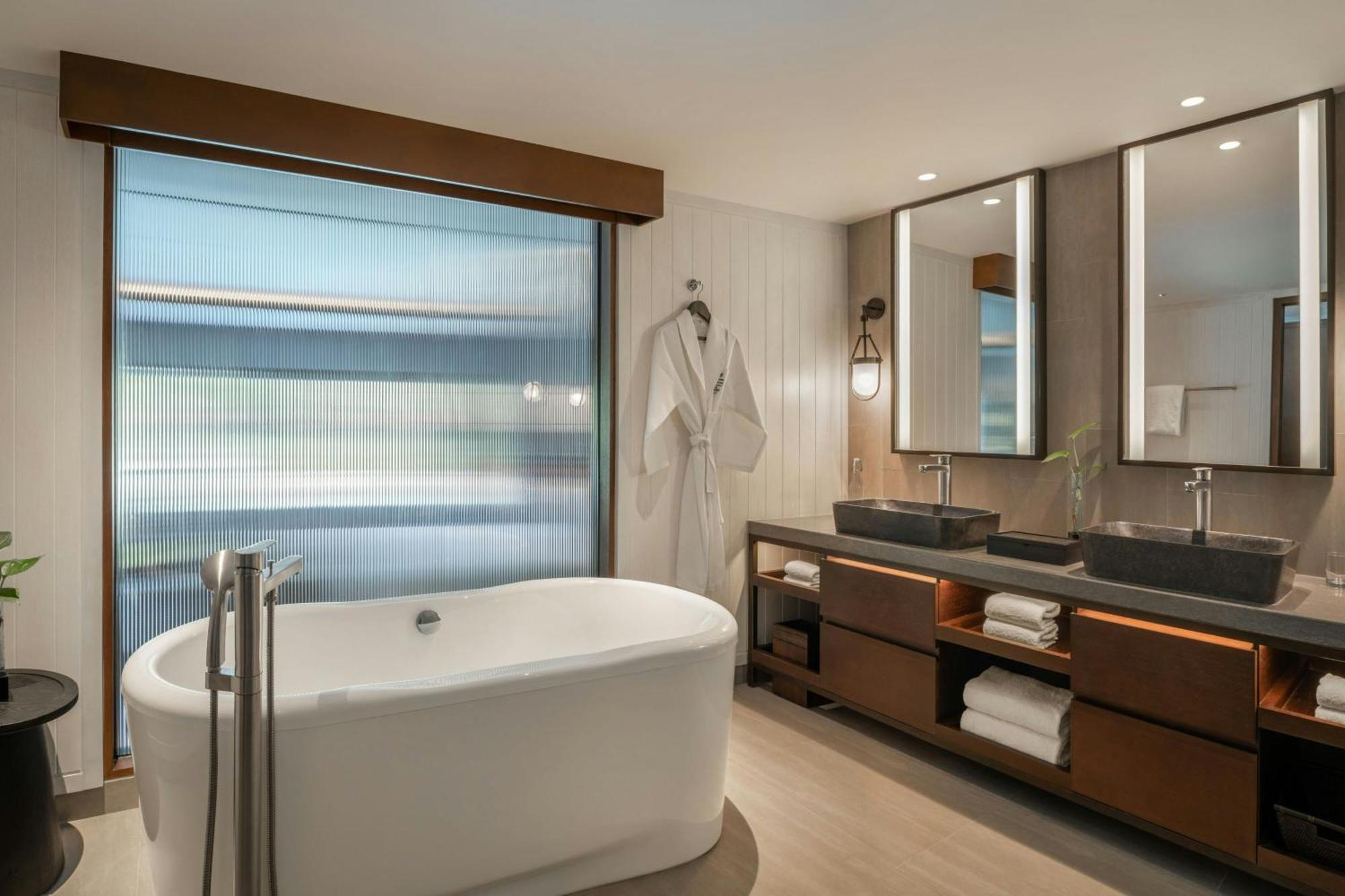 Deluxe Lagoon Access Studio 2 Double Beds Terrace Daily Activity