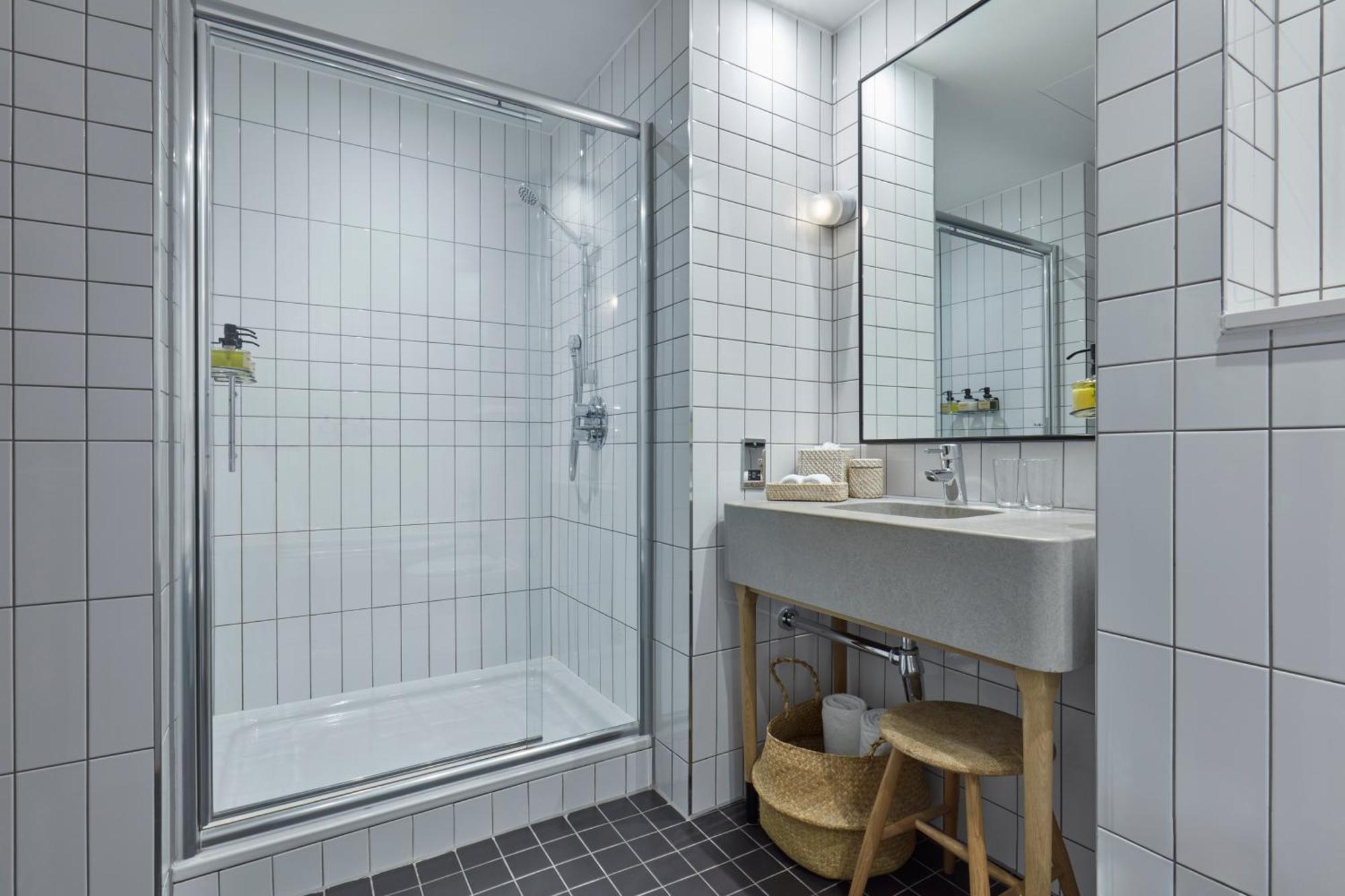 Studio Suite West