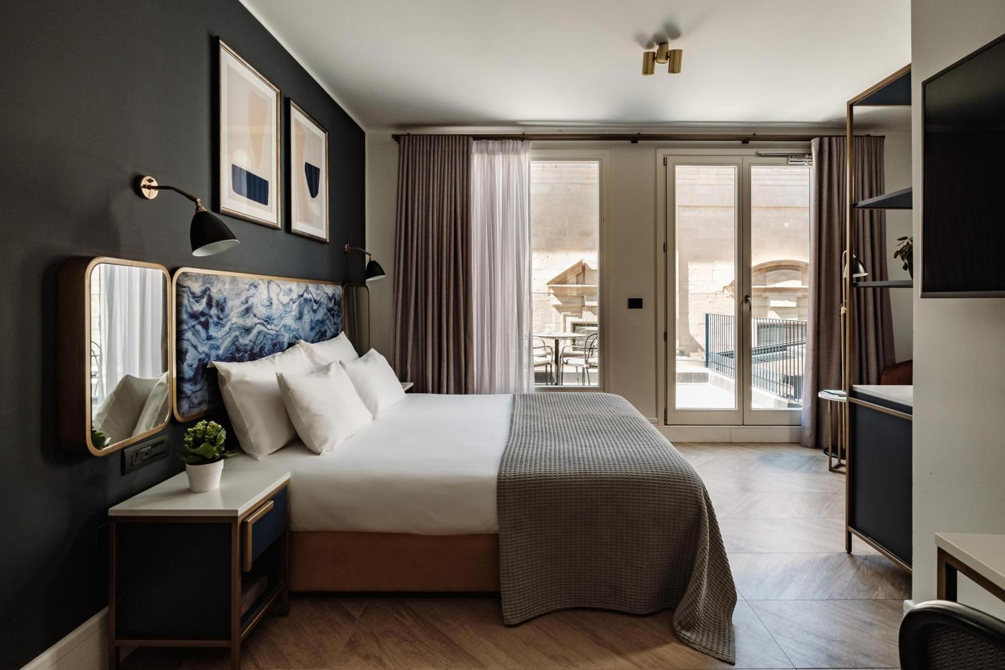 Deluxe Suite Terrace