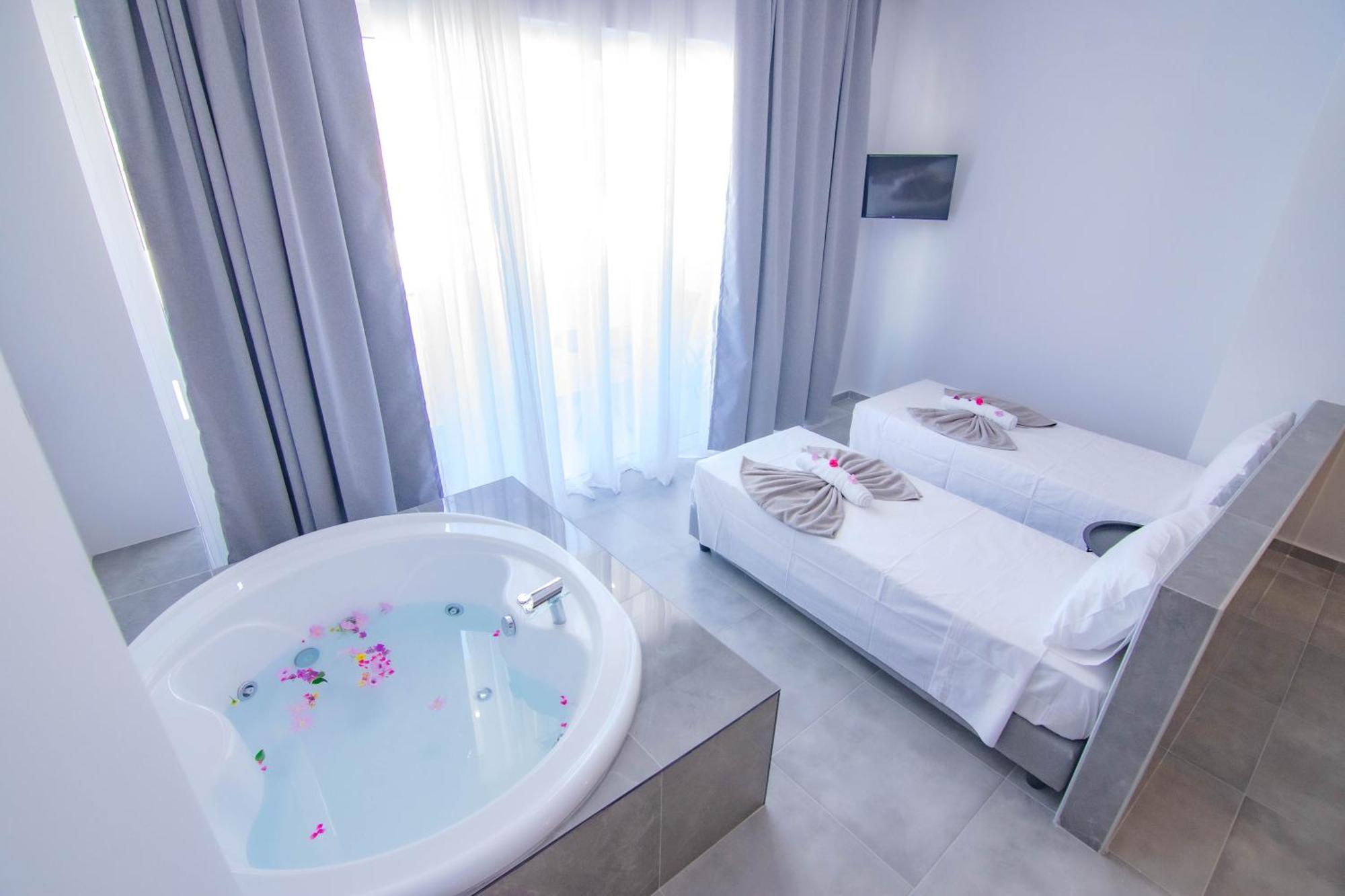 Suite Spa Bath