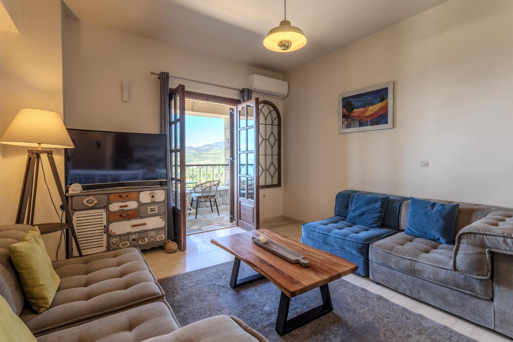 Two-Bedroom Apartment Sea View