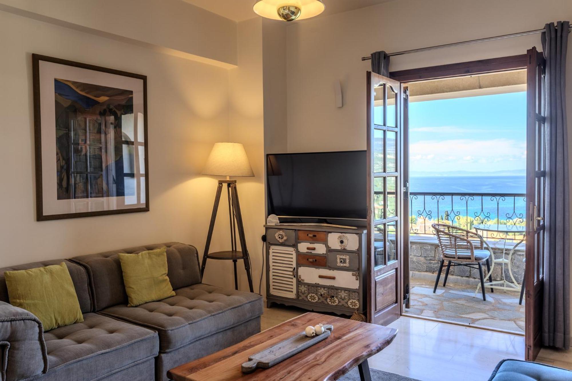 Two-Bedroom Apartment Sea View