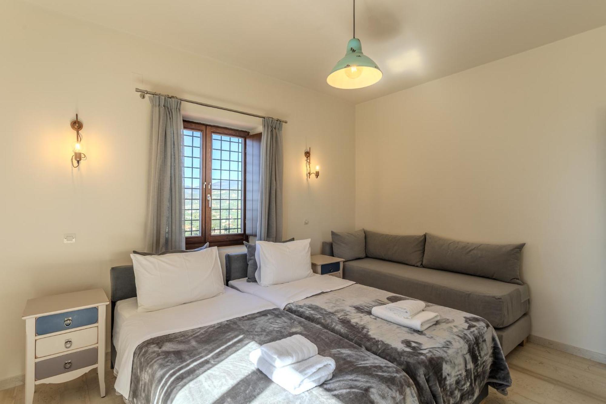 Two-Bedroom Apartment Sea View