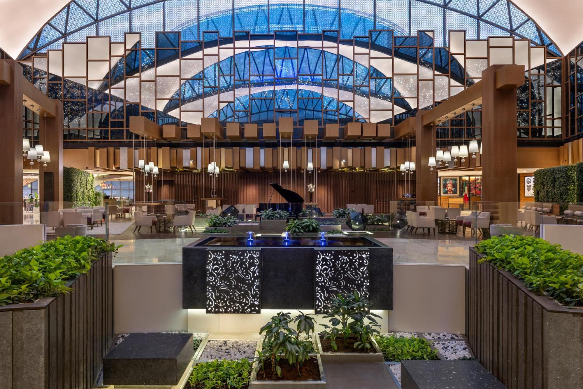 Twin Room on Grand Hyatt Water Park & on Food & Beverage Valid till end of September 2026