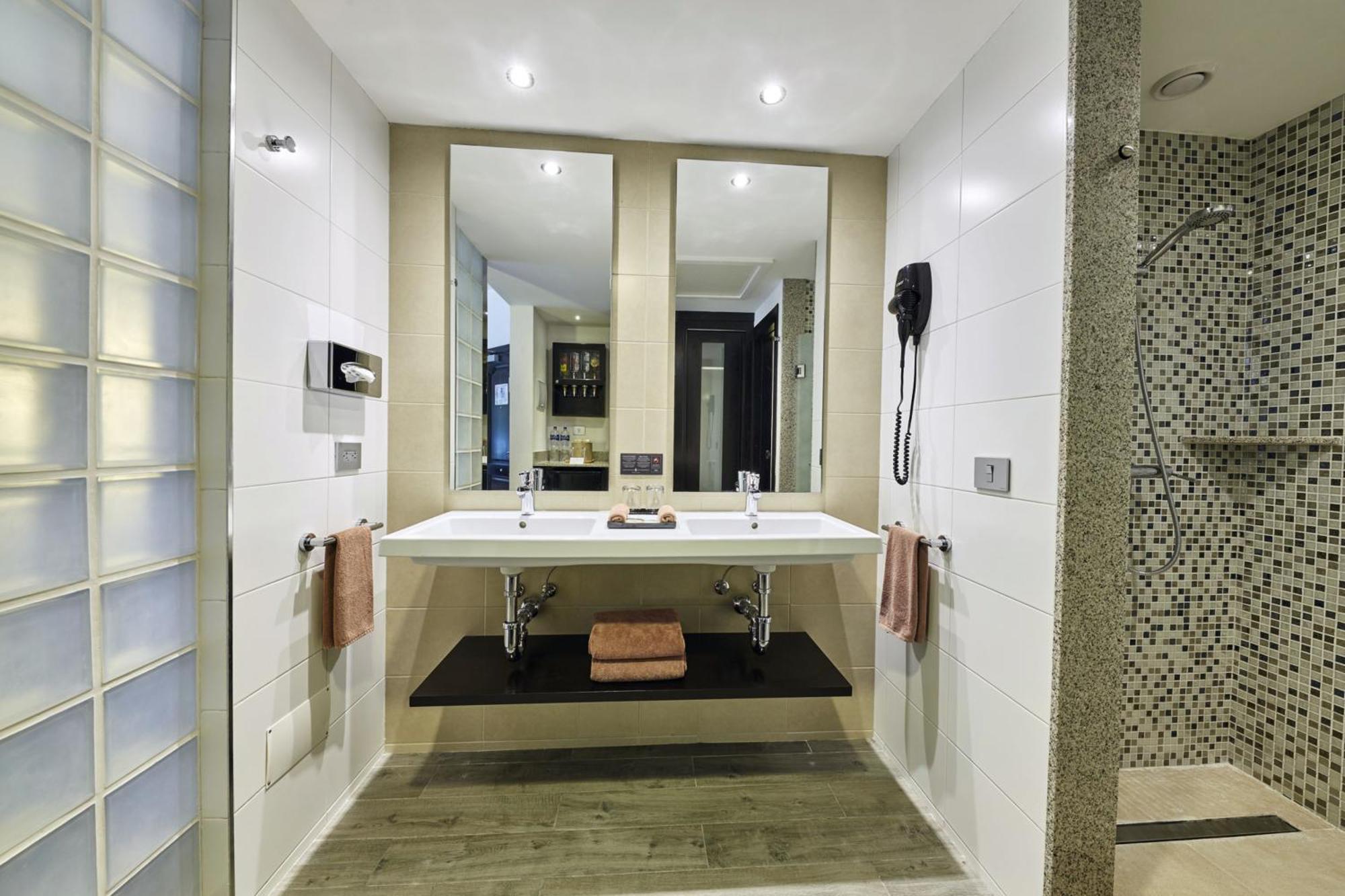 2 Bedroom Double Room