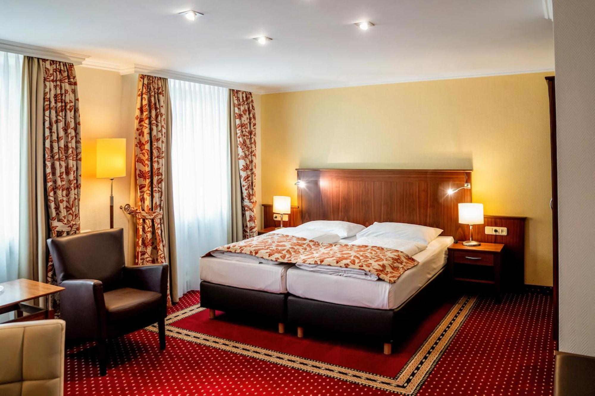 Comfort Double Room facing Courtyard no air-condition