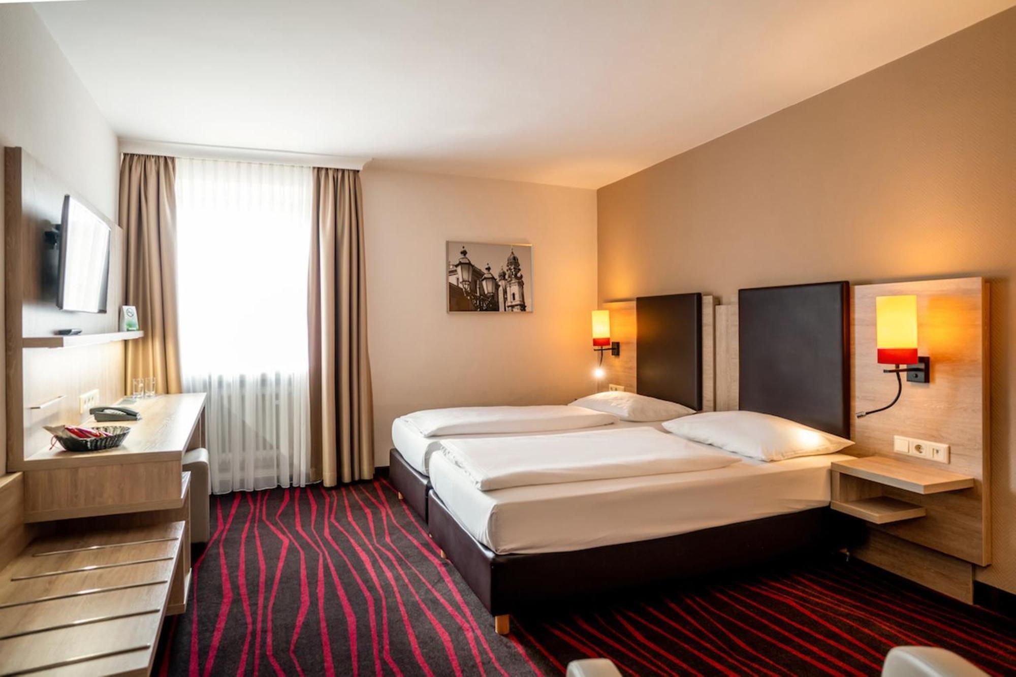 Comfort Double Room facing Courtyard no air-condition