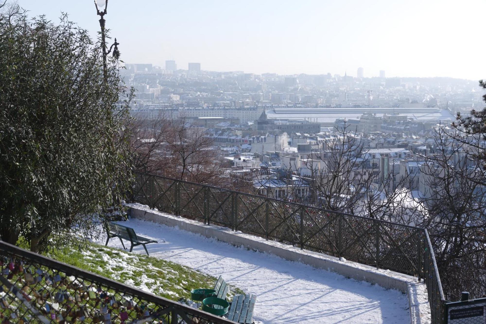 Deluxe Double or Twin Room Partial Eiffel Tower or Sacré Coeur View