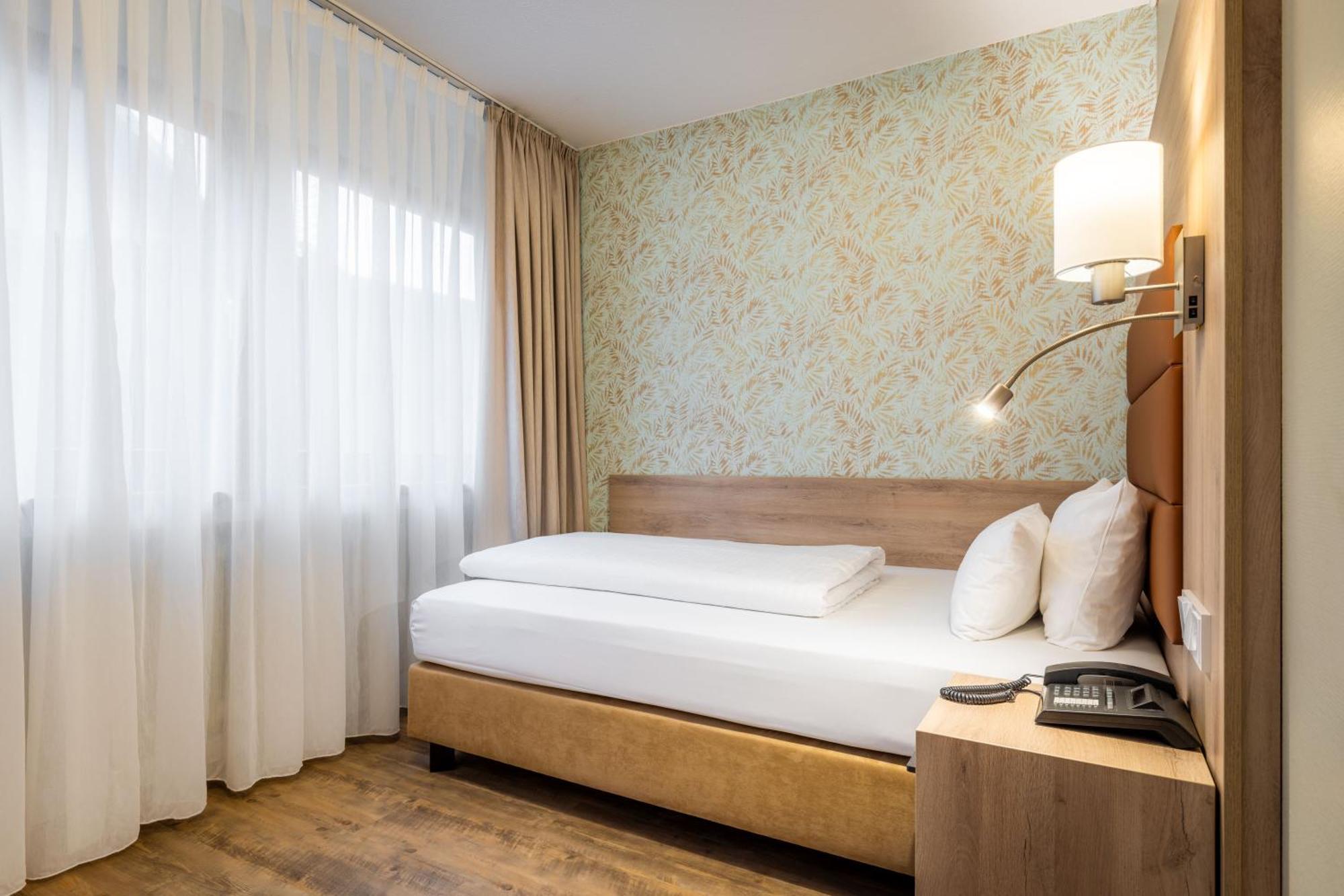 Economy Single Room