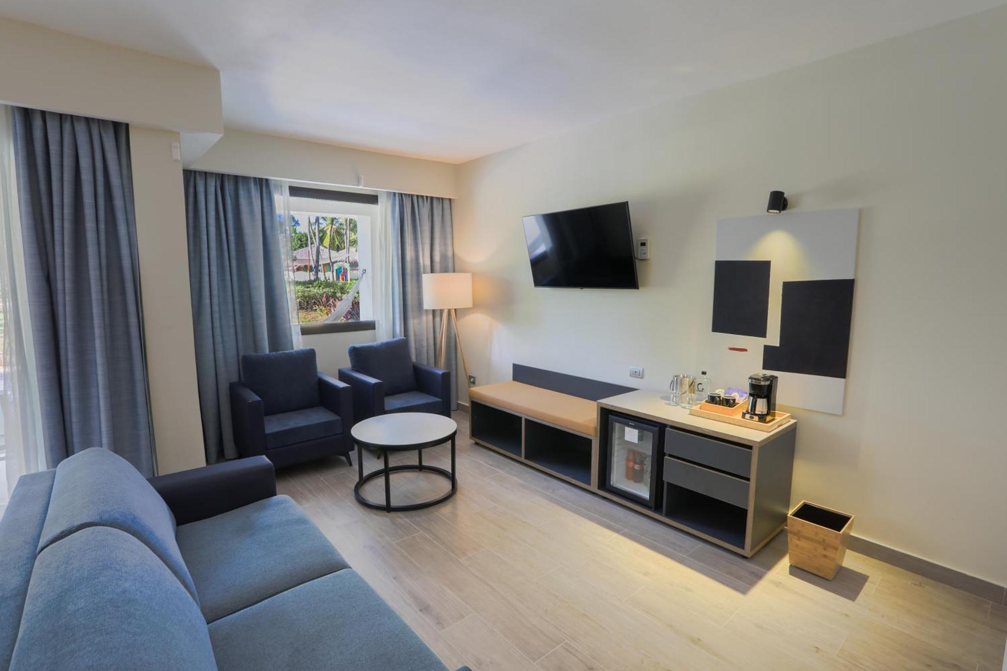 Privileged Deluxe Junior Suite Swim Up