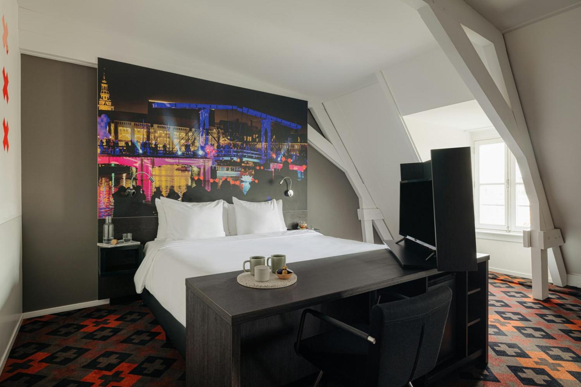Junior Suite 1 King Bed,1742697356:JPEG