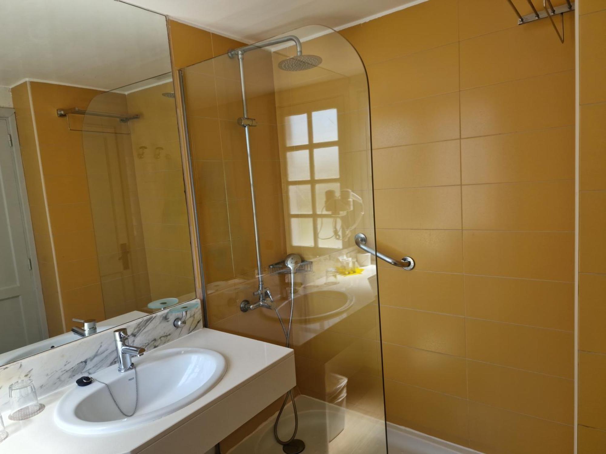 Eco-Friendly One-Bedroom Apartment Double Or Twin No Cleaning Service