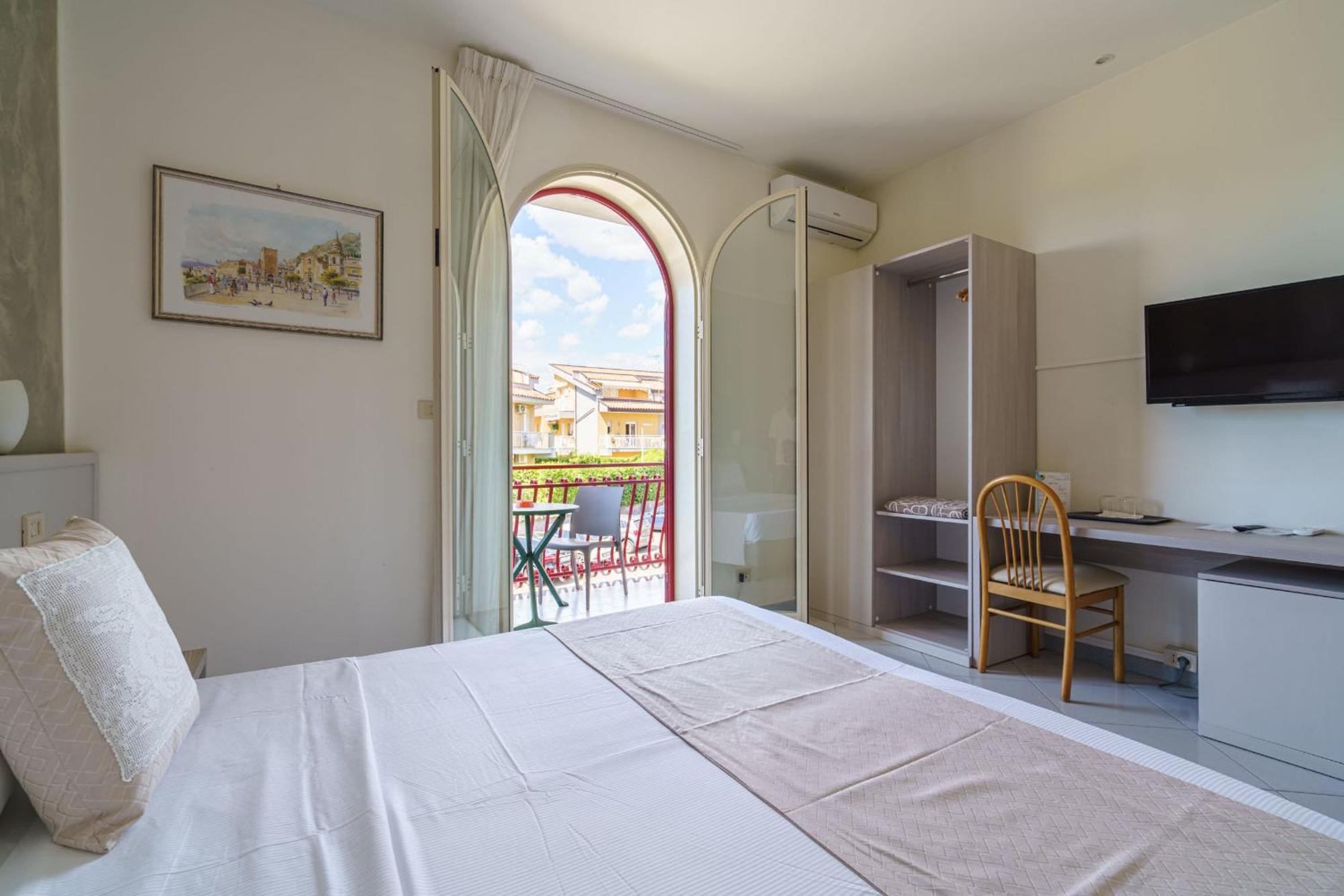 Comfort Double or Twin Room,1742743868:JPEG