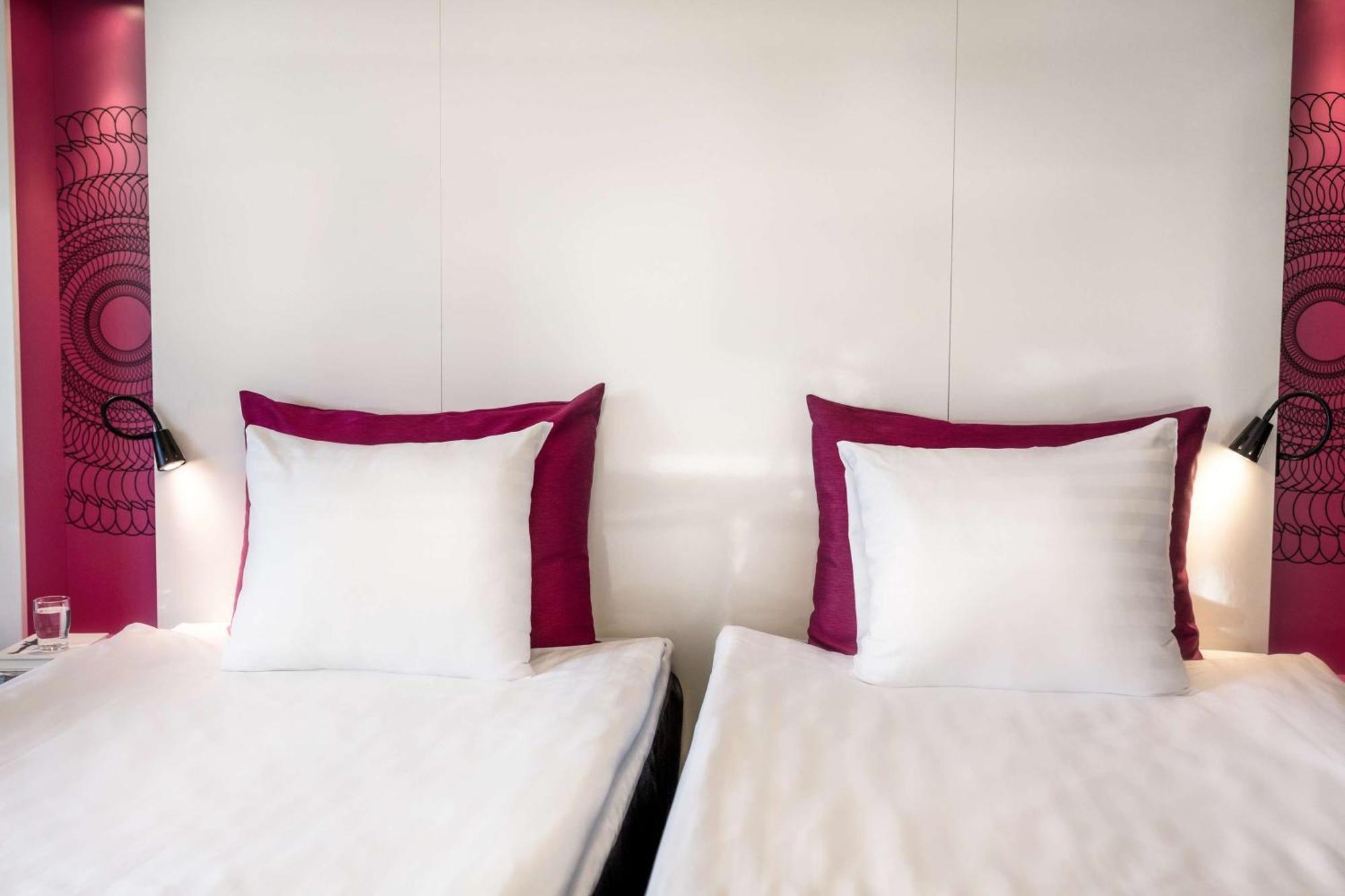 Standard Double or Twin Room,1742763963:JPEG