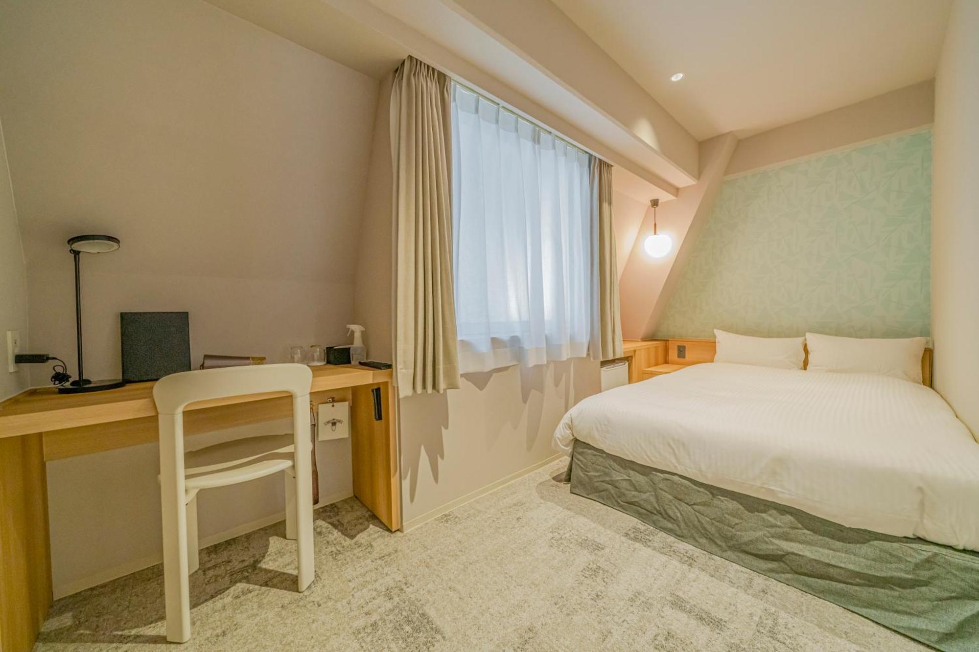 Semi Double Room with Shower Only - Non-Smoking,1743074186:JPEG